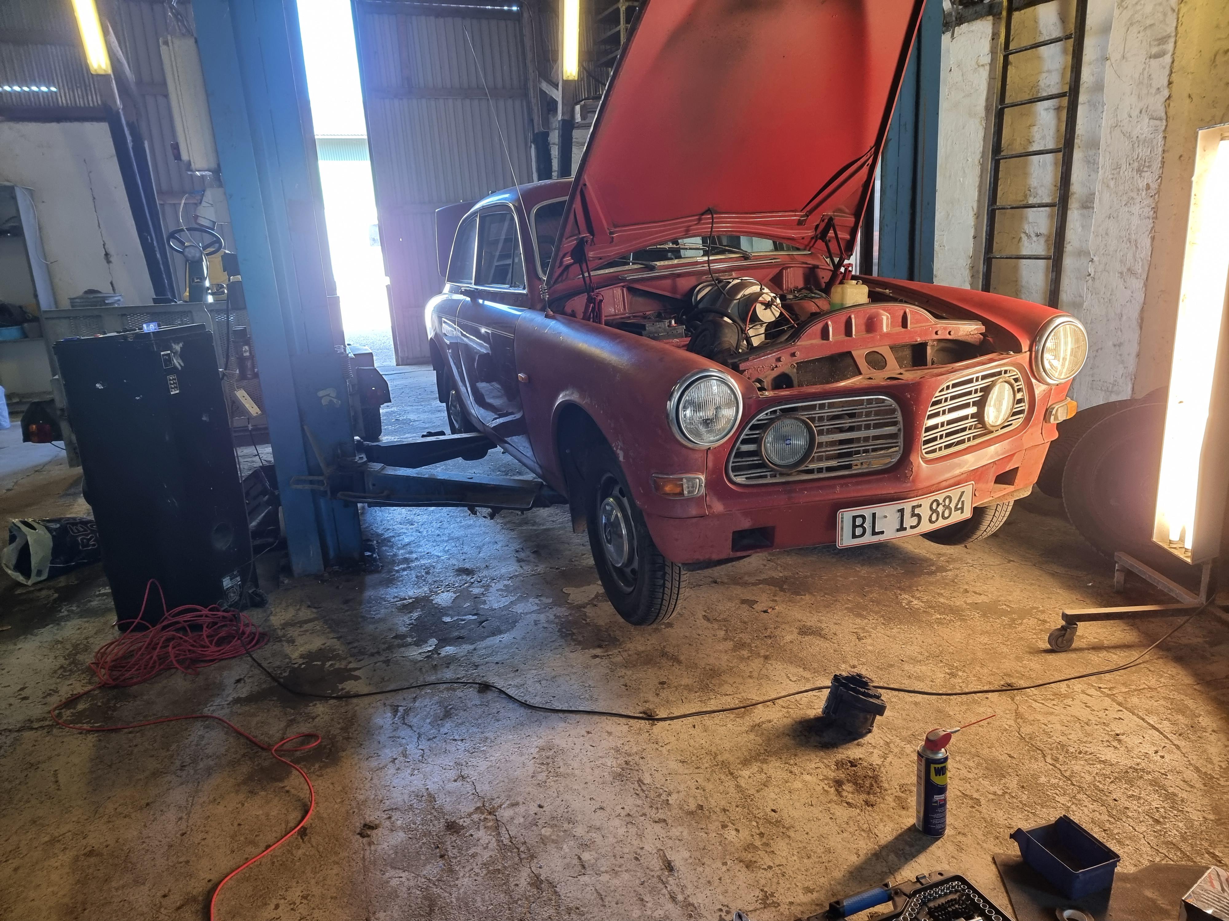 8 best u/derpparrot images on Pholder Beekeeping, Denmark and Volvo