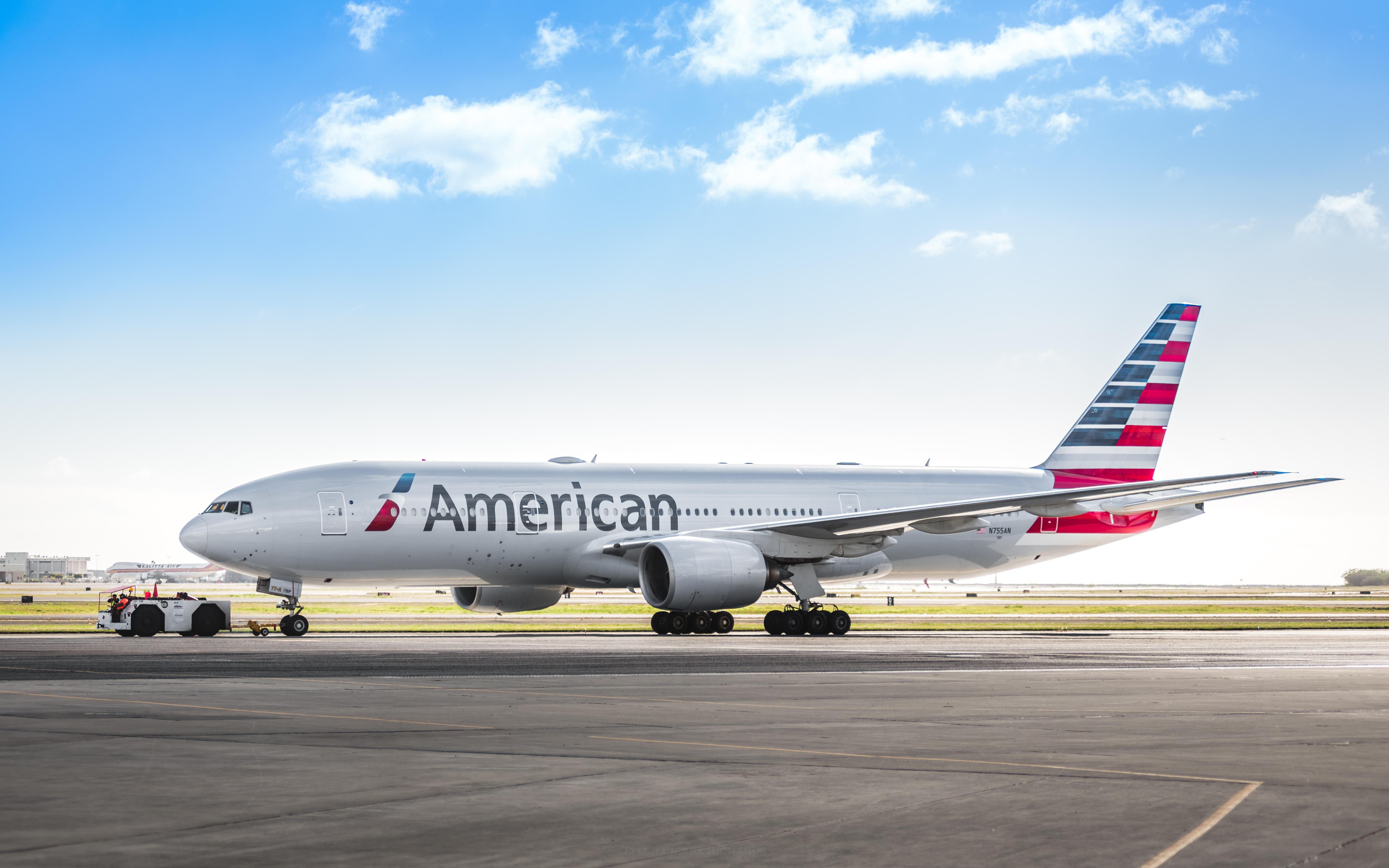 American Airlines 777200ER in Honolulu r/aviationpics