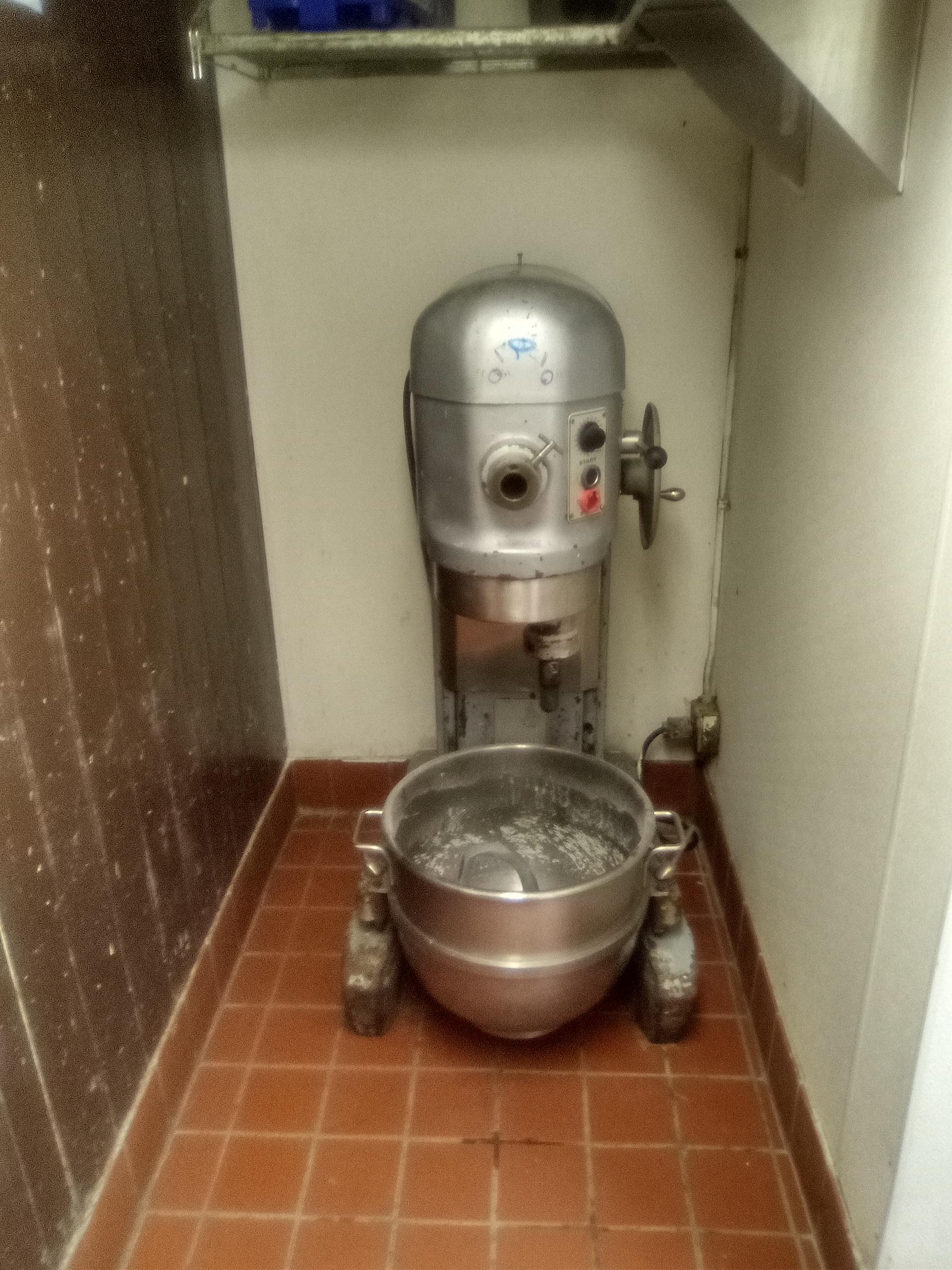 hobart mixer losing power / overheating / leaking oil/problems appearing and disappearing every