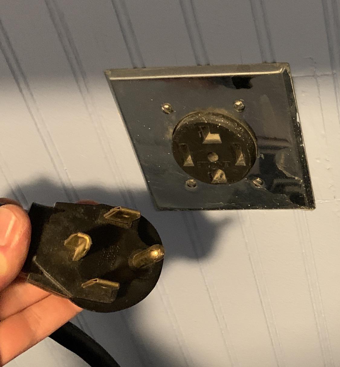 Need help finding a smart outlet to monitor power use for dryer 120