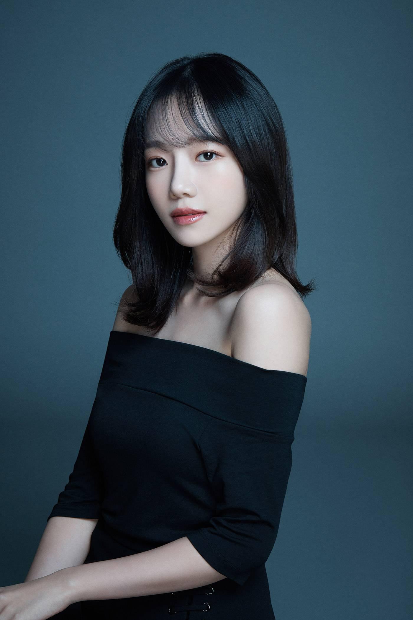 220329 Jo YuRi New Profile Update : iZone