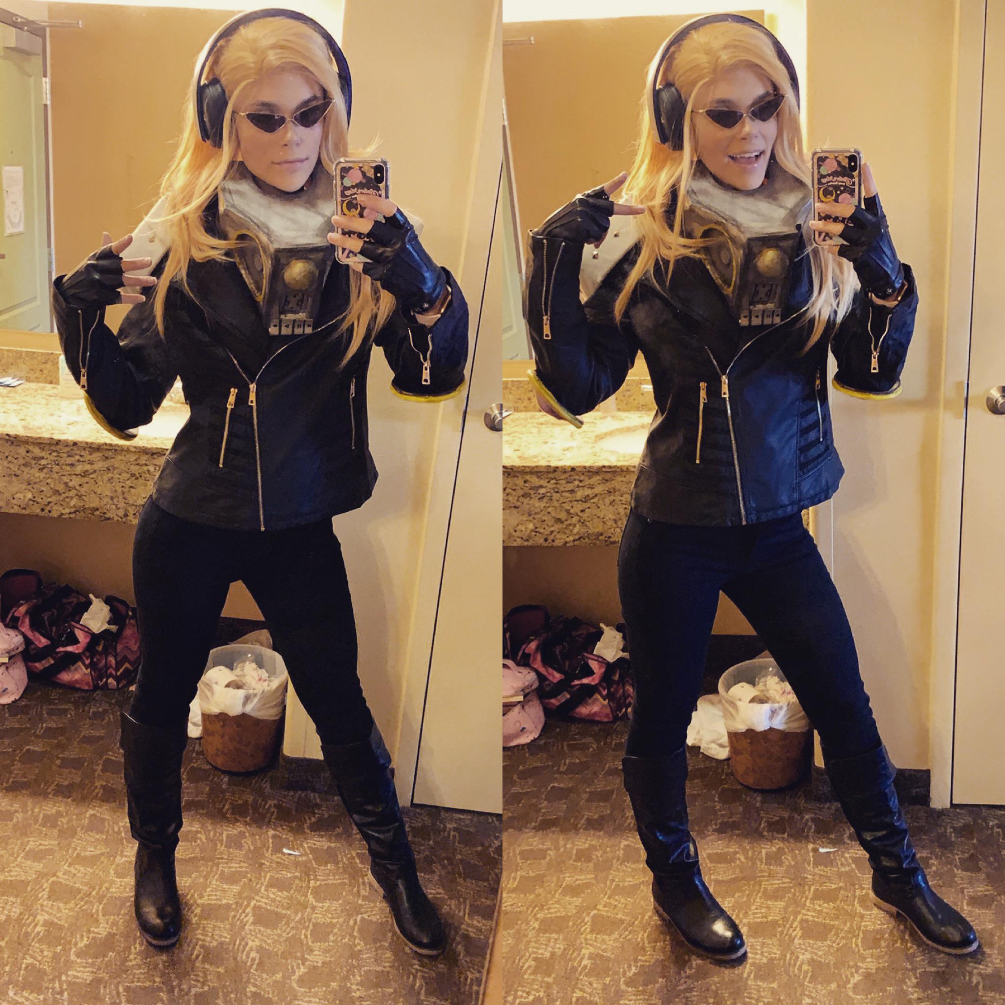 SidebySide mirror pic of my Genderbent Present Mic Cosplay from