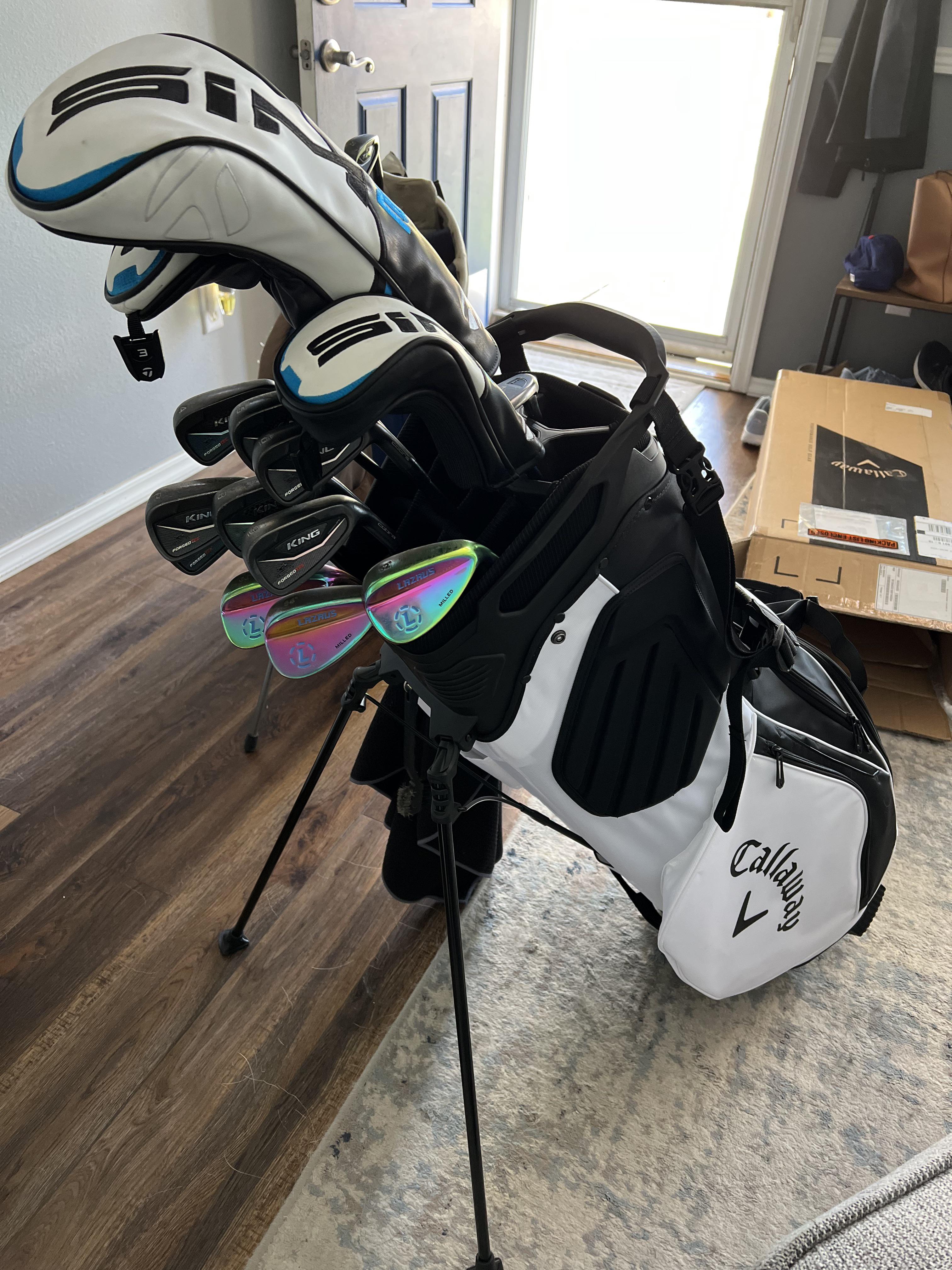Finally a new bag. Wanted a bag with individual club slots, but not