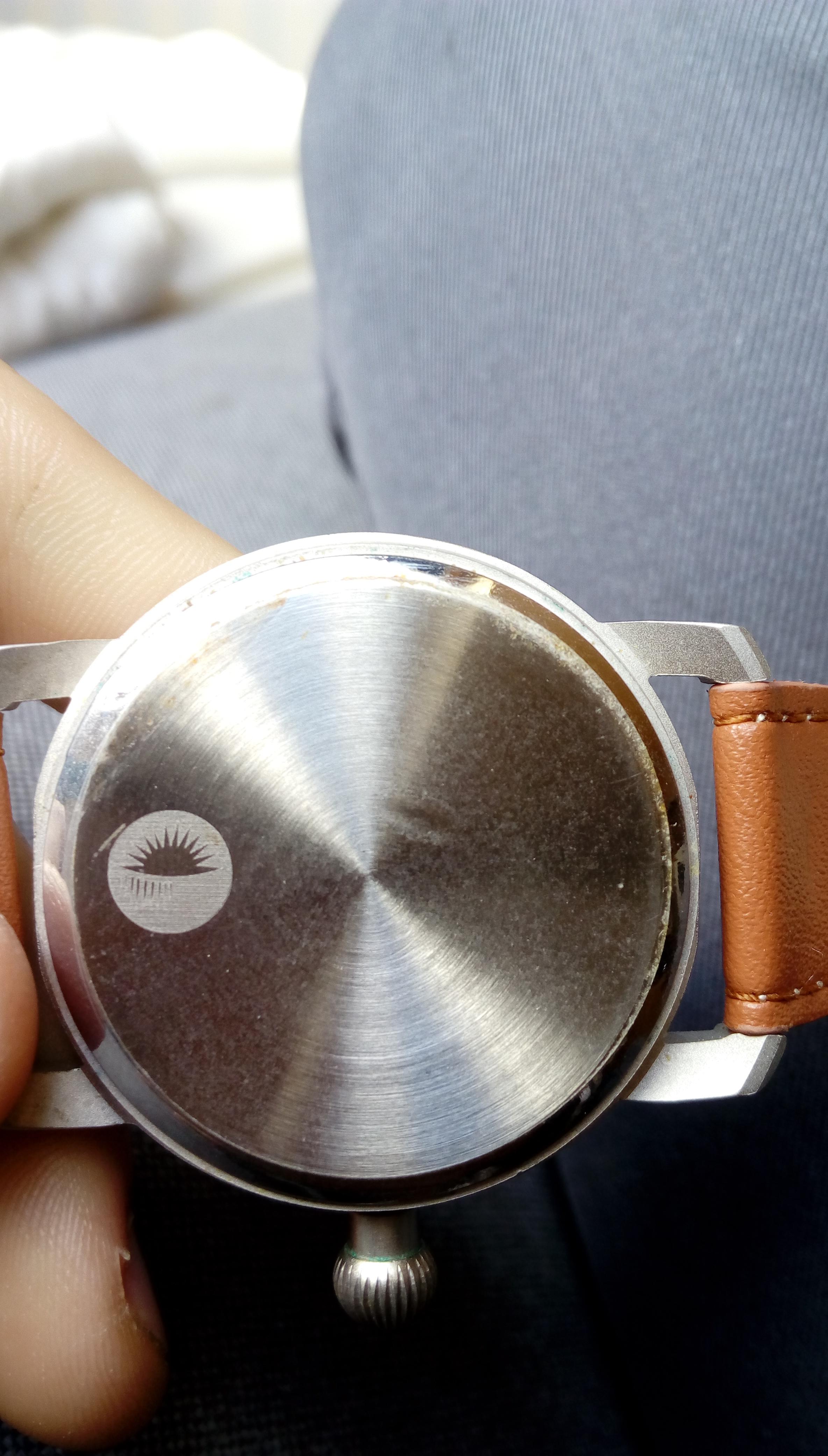 Just bought a watch for €5 but can't find any information about it