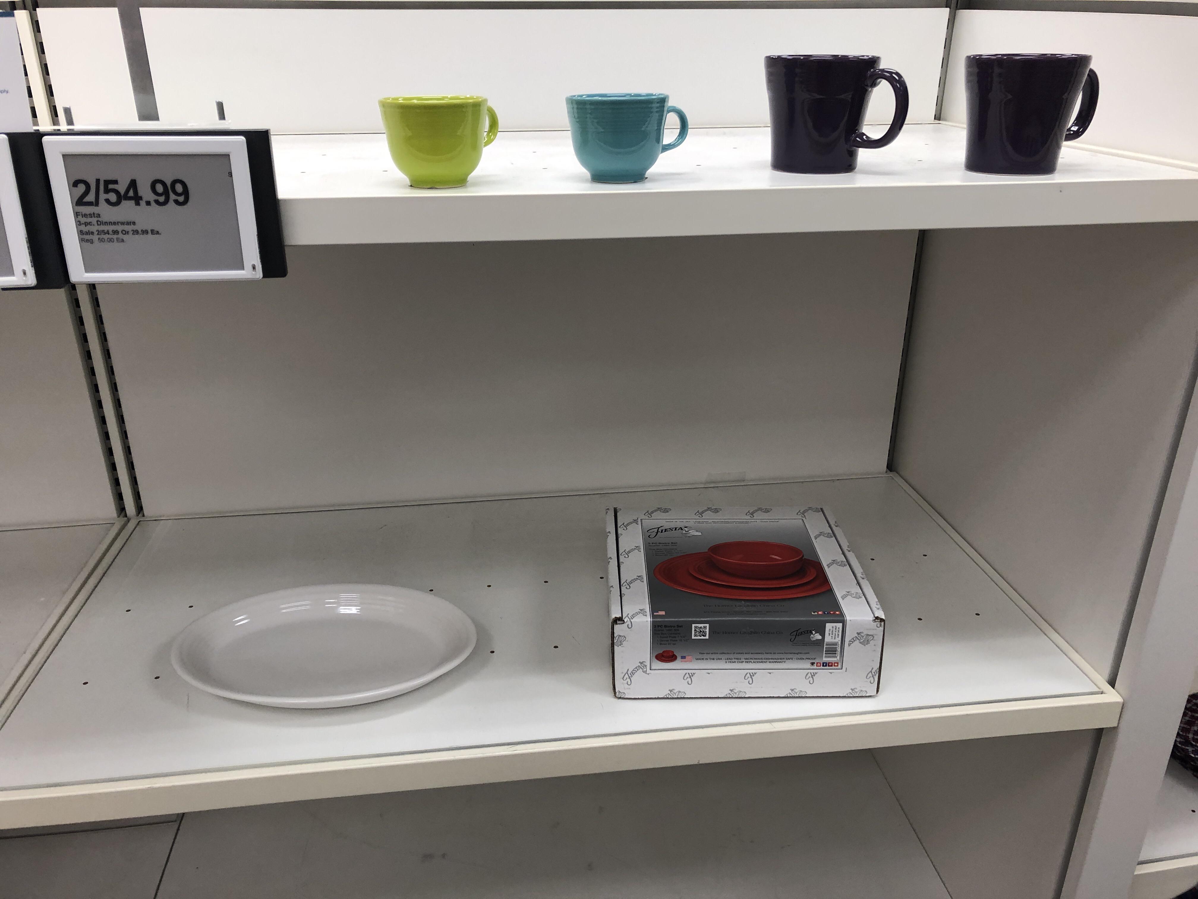 Kohl’s Fiestaware display this morning. That’s all they had. 😢 r