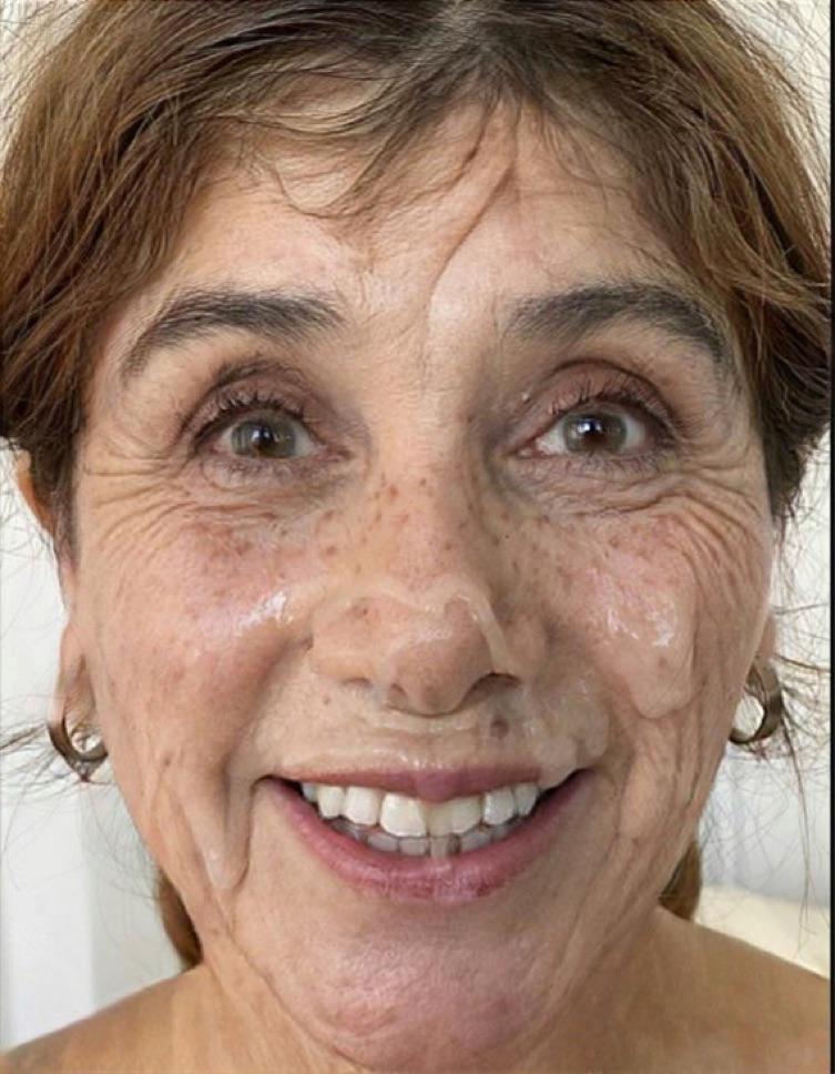 Doesn’t she look delightful : gilf