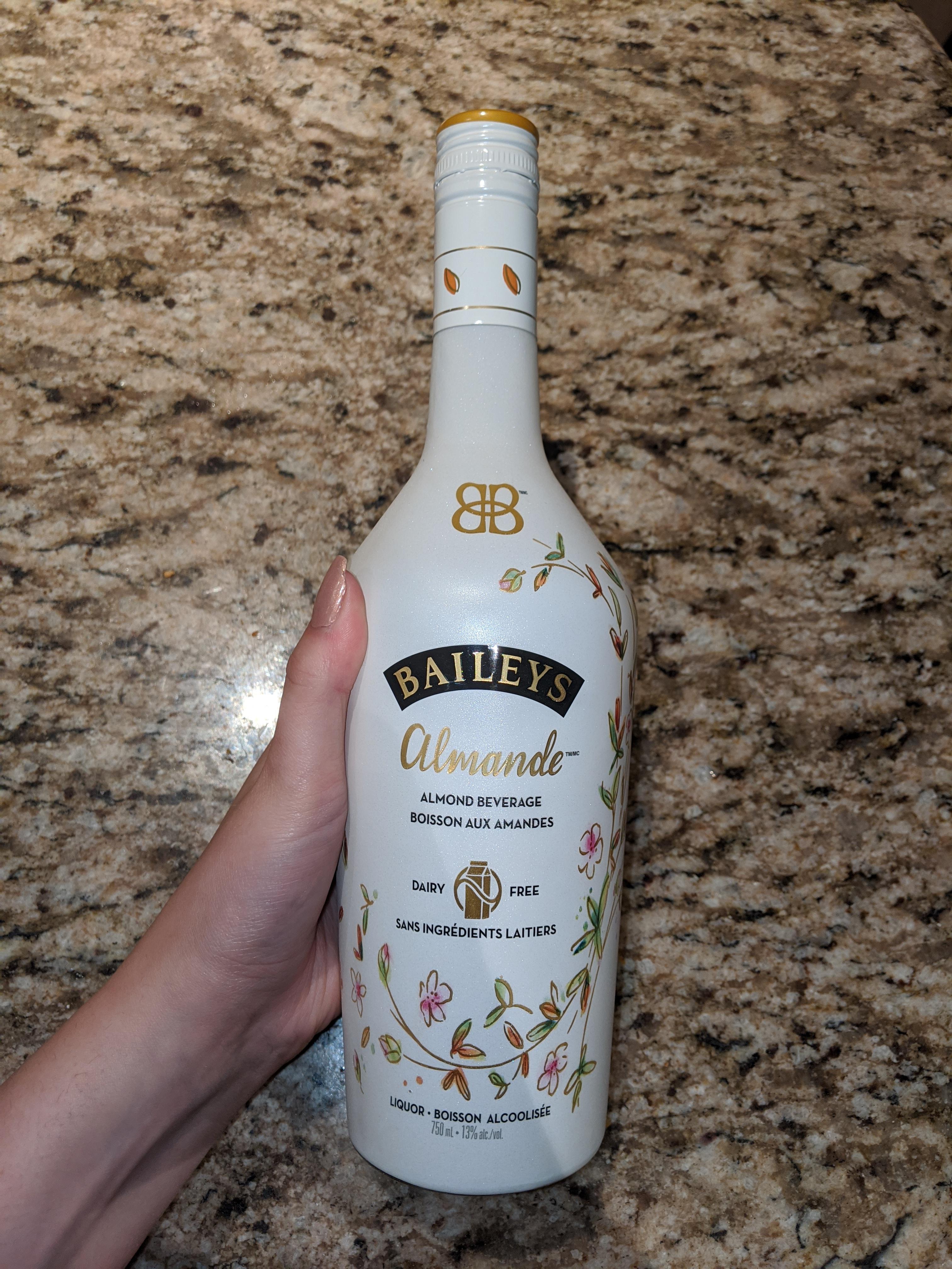 Appreciation for vegan alcohol almond Bailey's 💕 r/vegan