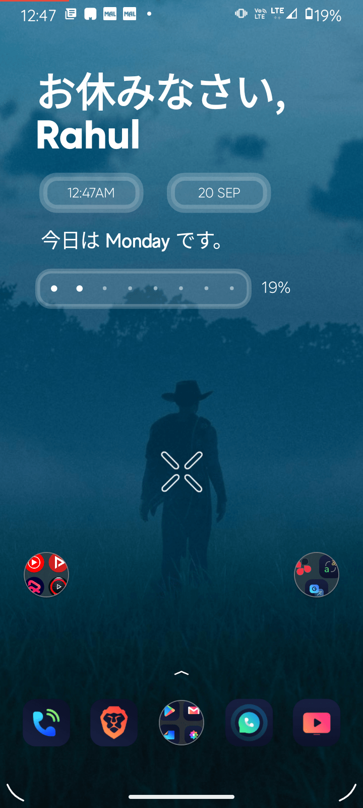 Minimal setup on stock Moto launcher using Shortcut maker and Clement