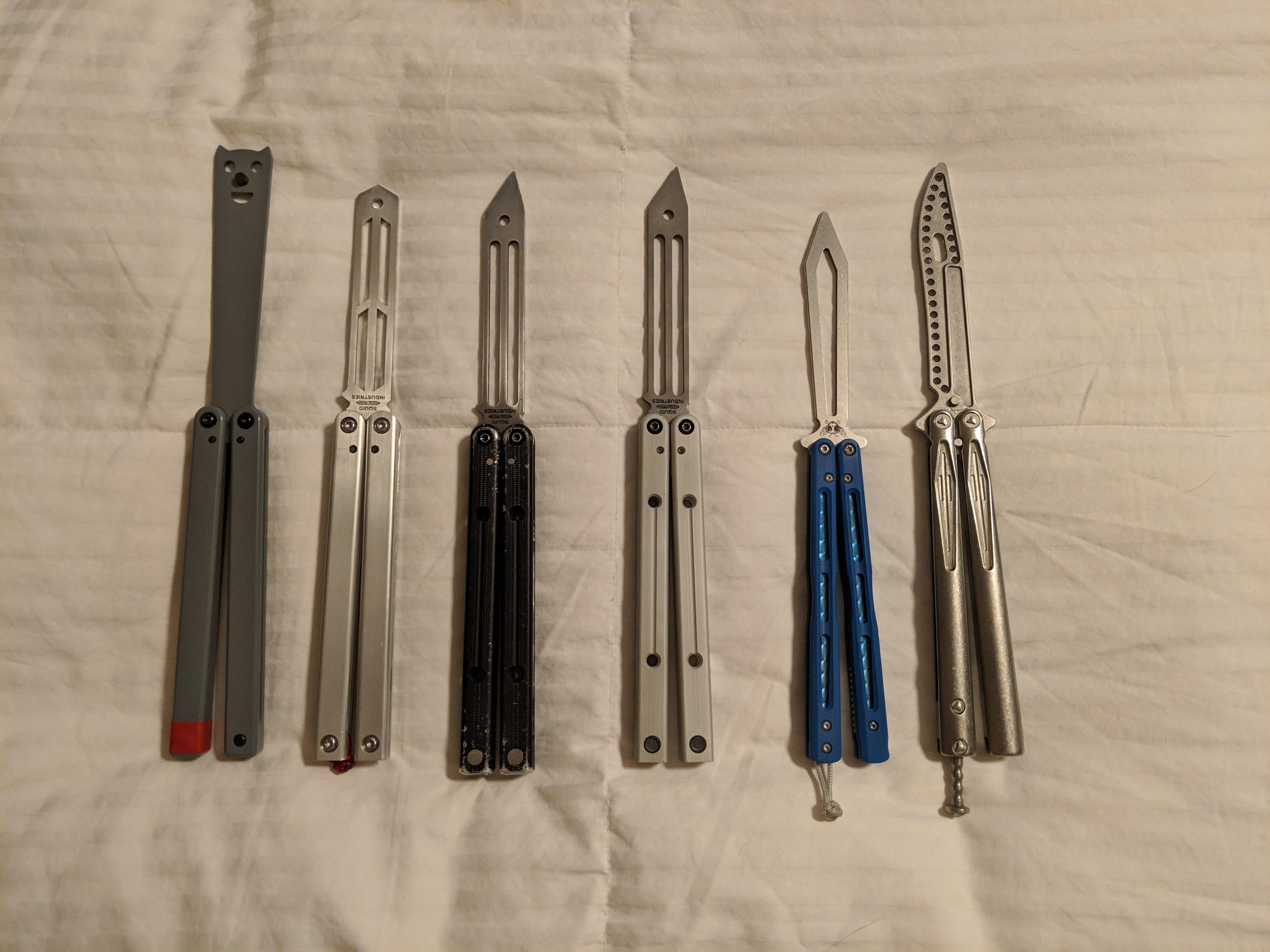 Flipping knives is so fun. I love flipping balisong knives. Here's a