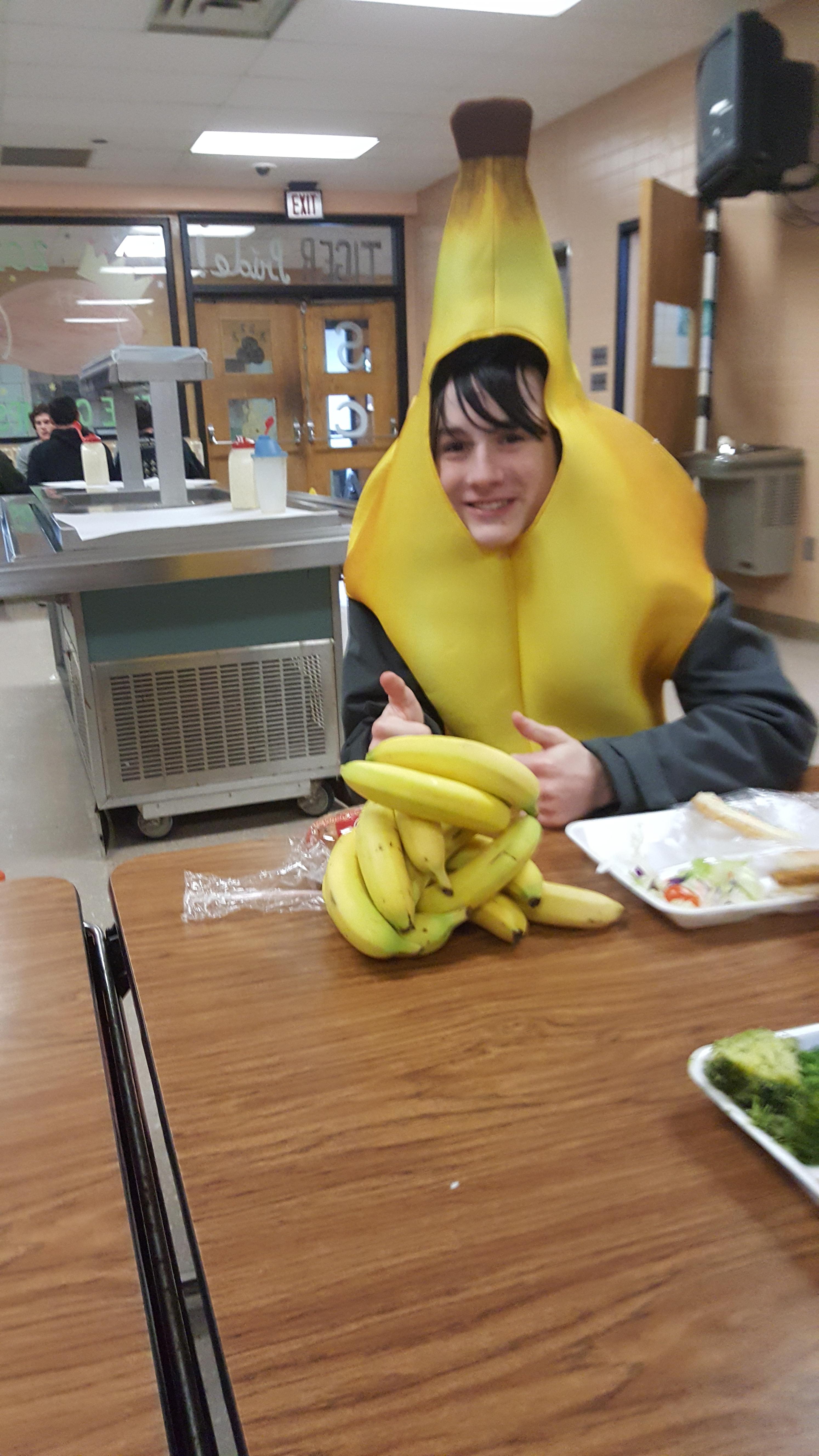 The new kid at my school came in dressed as a banana today. The school