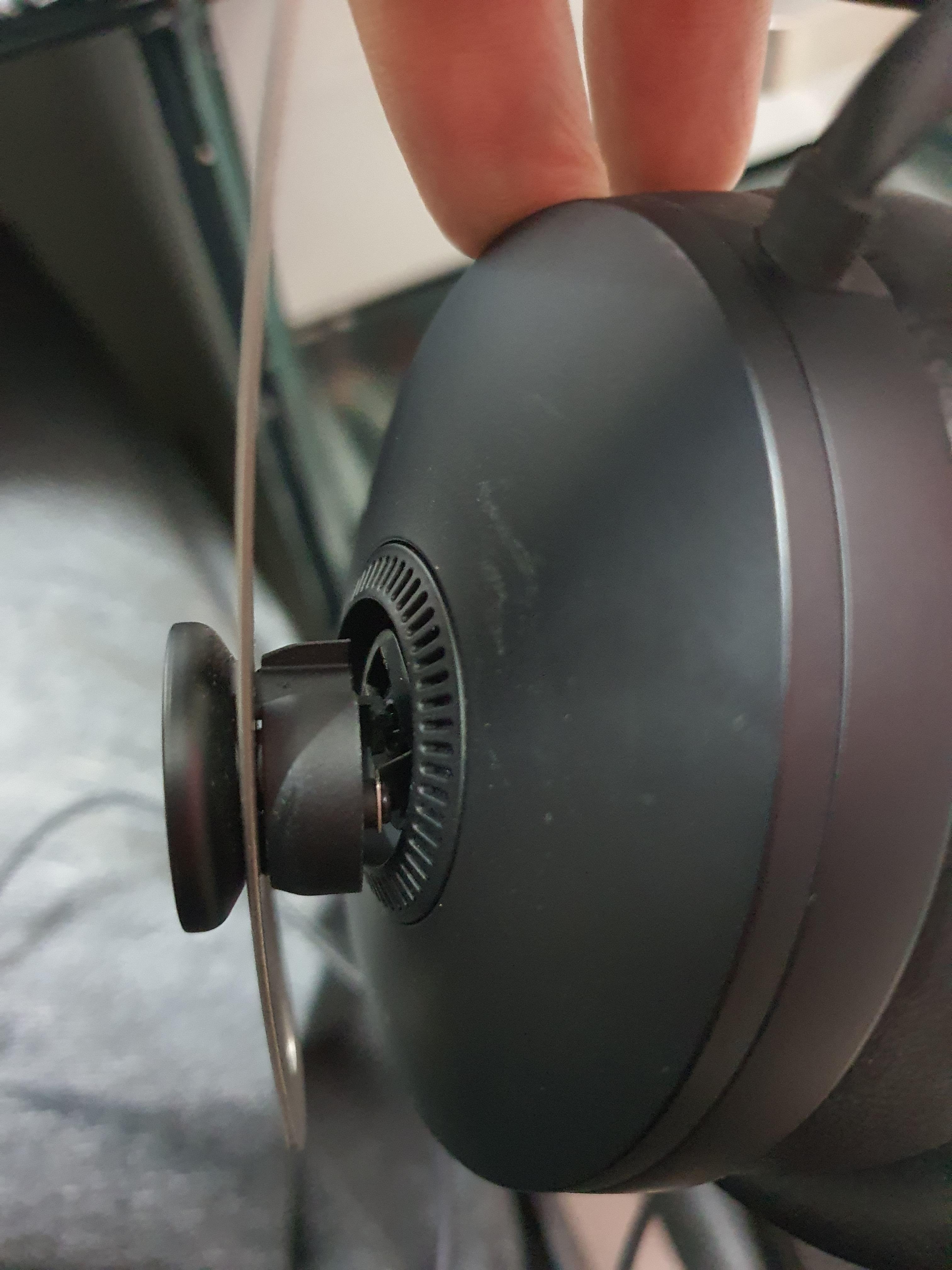 can a Sennheiser service center fix this? this is Sennheiser Momentum 3