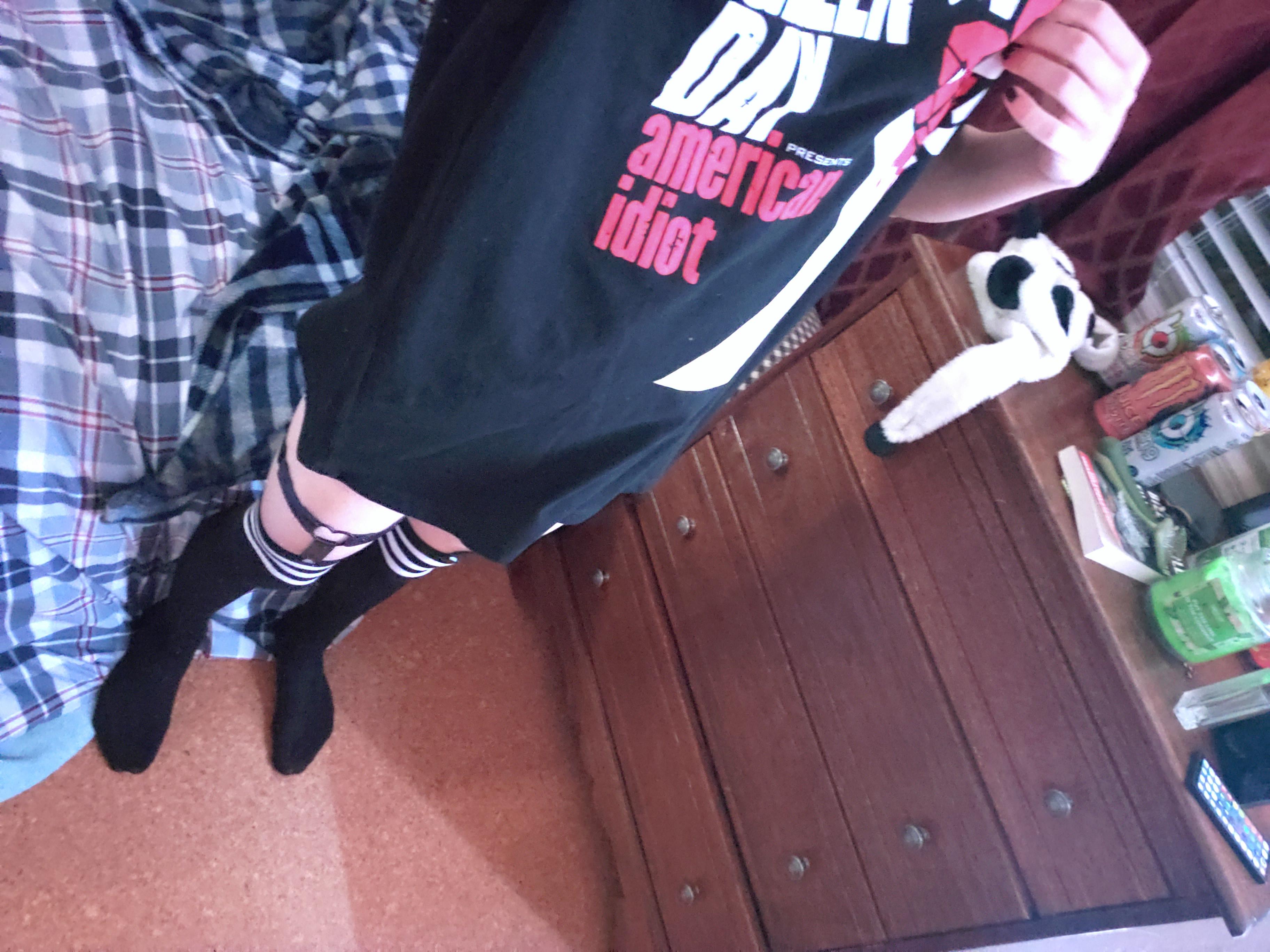 Any oregon fees out there? r/teenfemboy