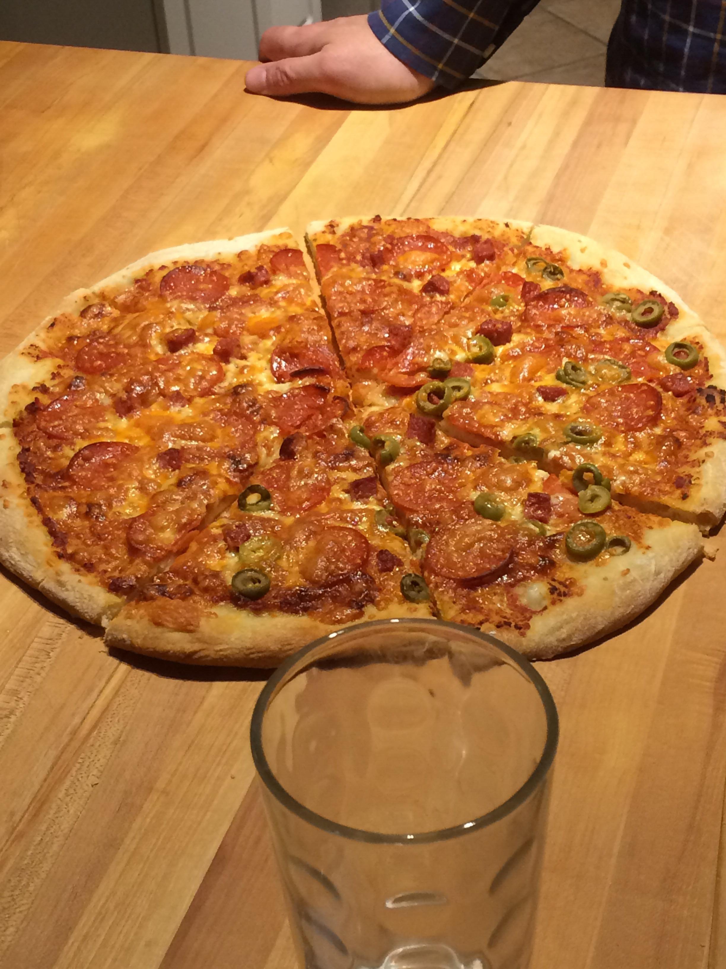 [Homemade] Pepperoni, olive and italian sausage pizza (cup comes free) r/food