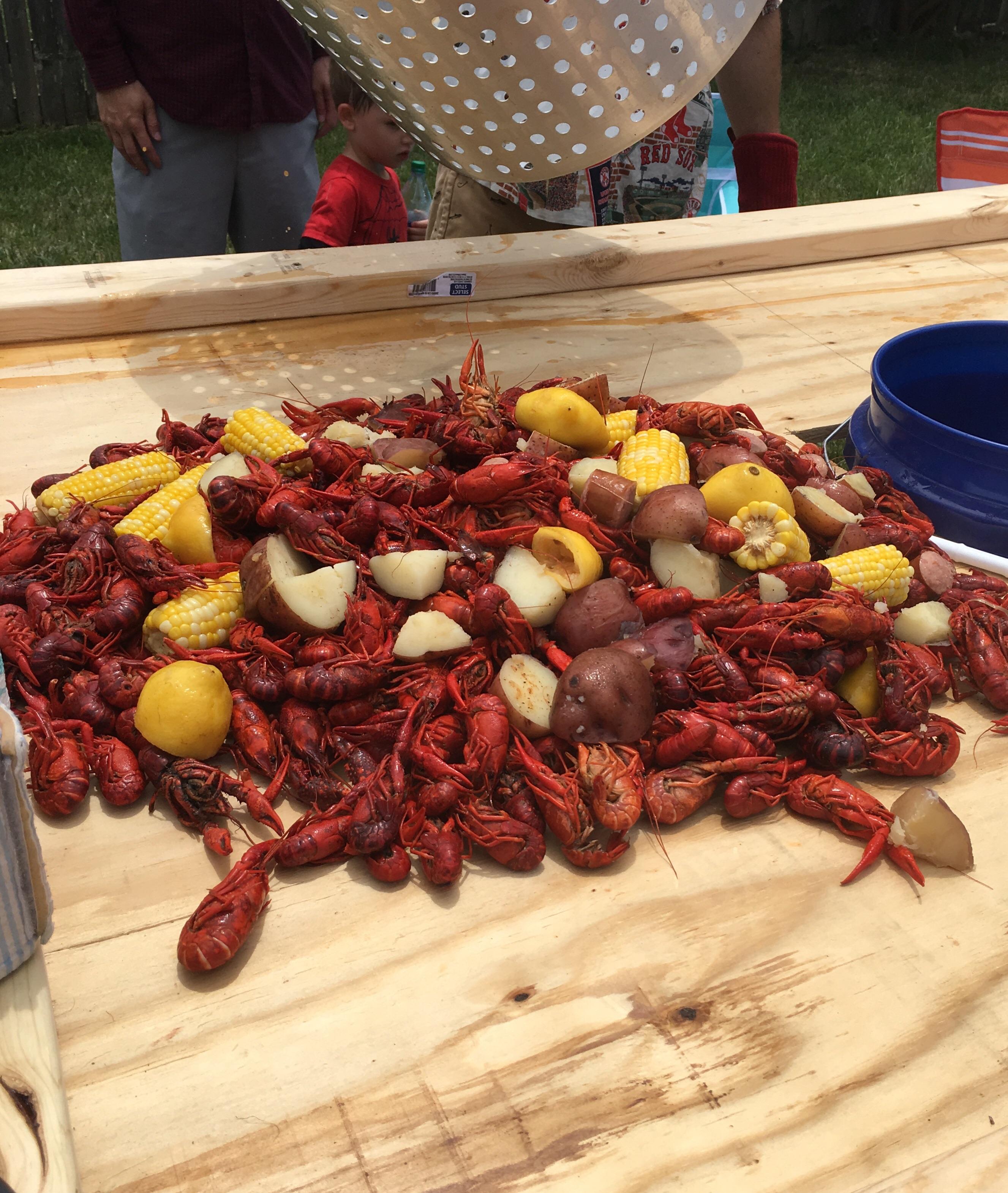 Just a little Kansas City crawfish boil with some friends. r/kansascity