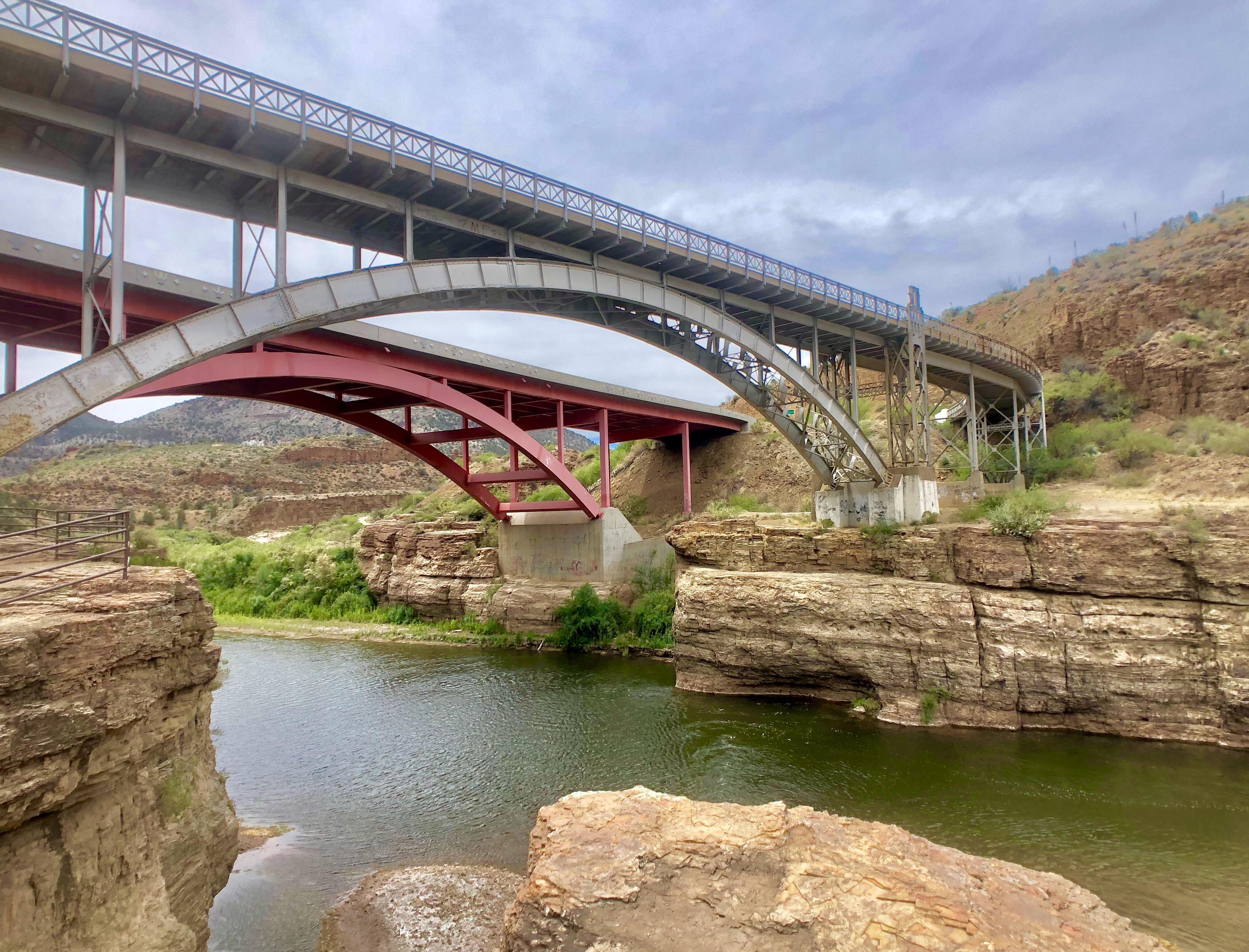 US 60 crossing the Salt River r/arizona