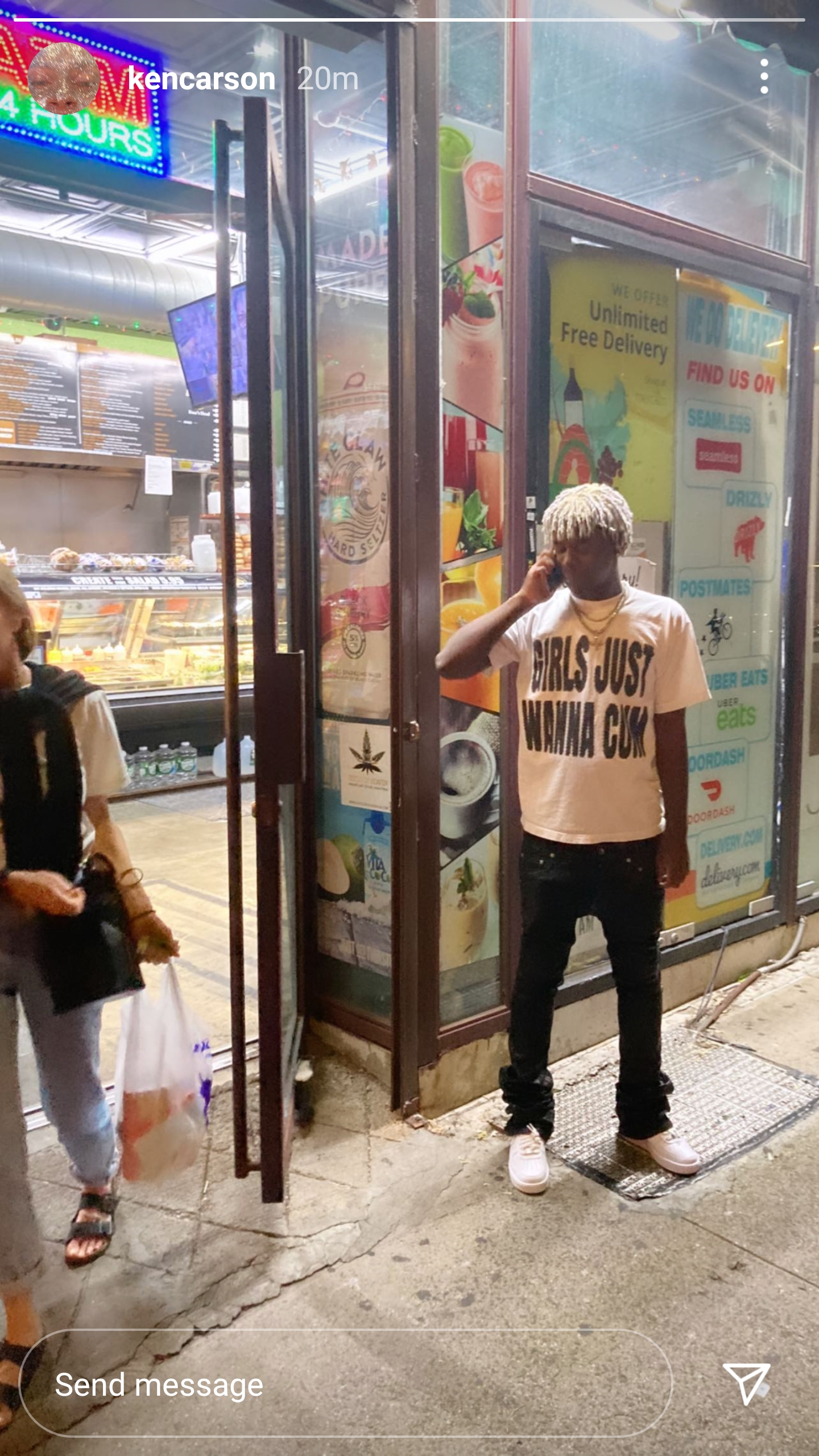 Wtf is that Tshirt 💀💀💀 r/playboicarti