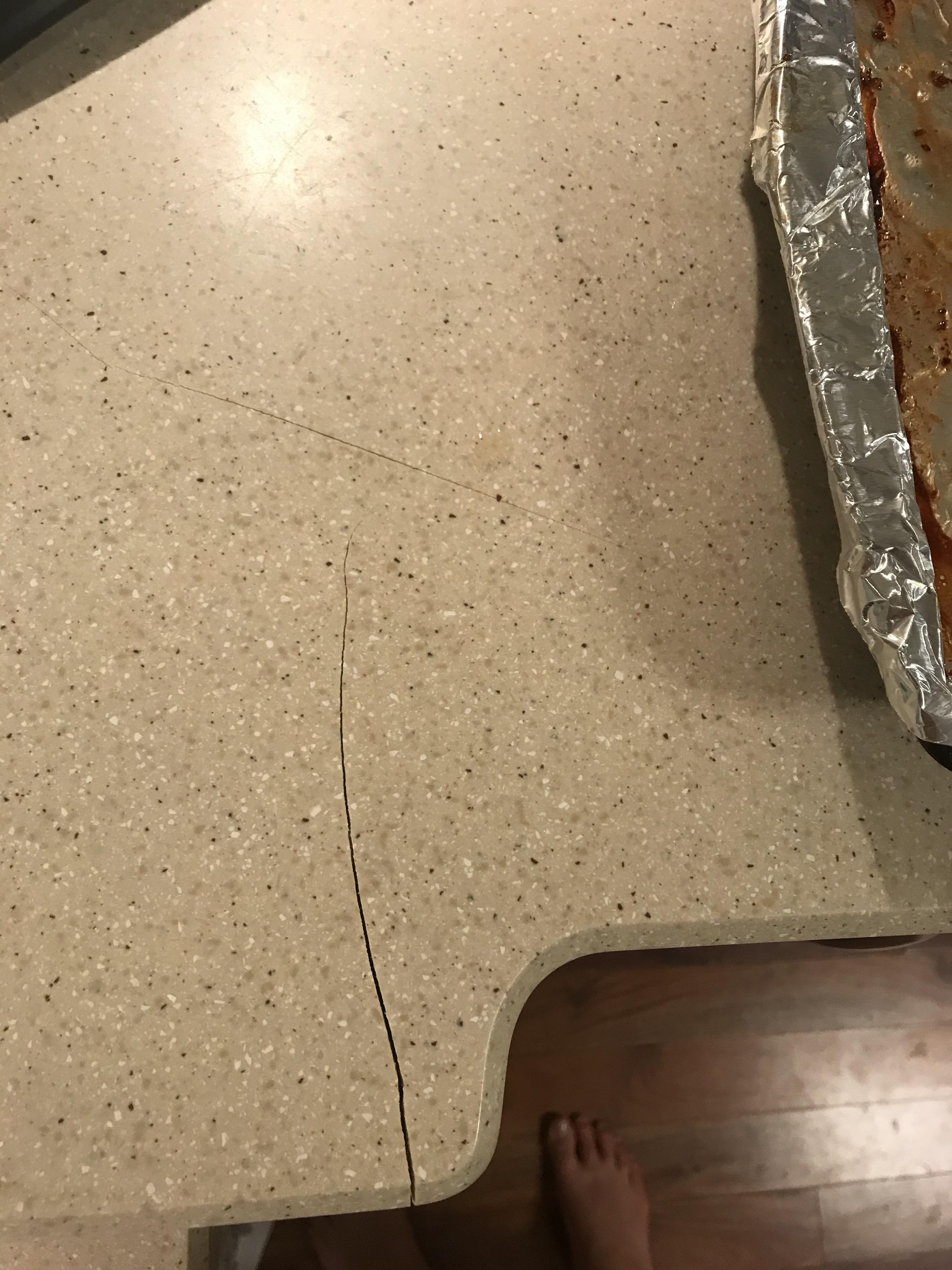 I learned today why you use hot pads on countertops... r/Wellthatsucks