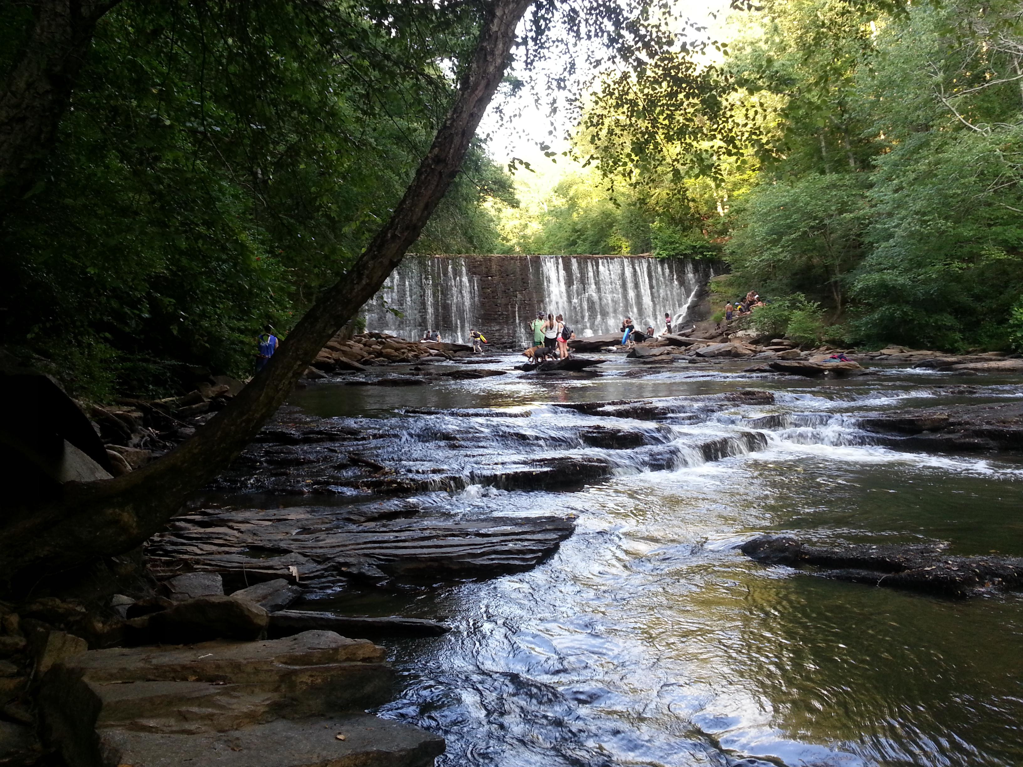 Roswell Mill Waterfall at Vickery Creek Trail Roswell, r