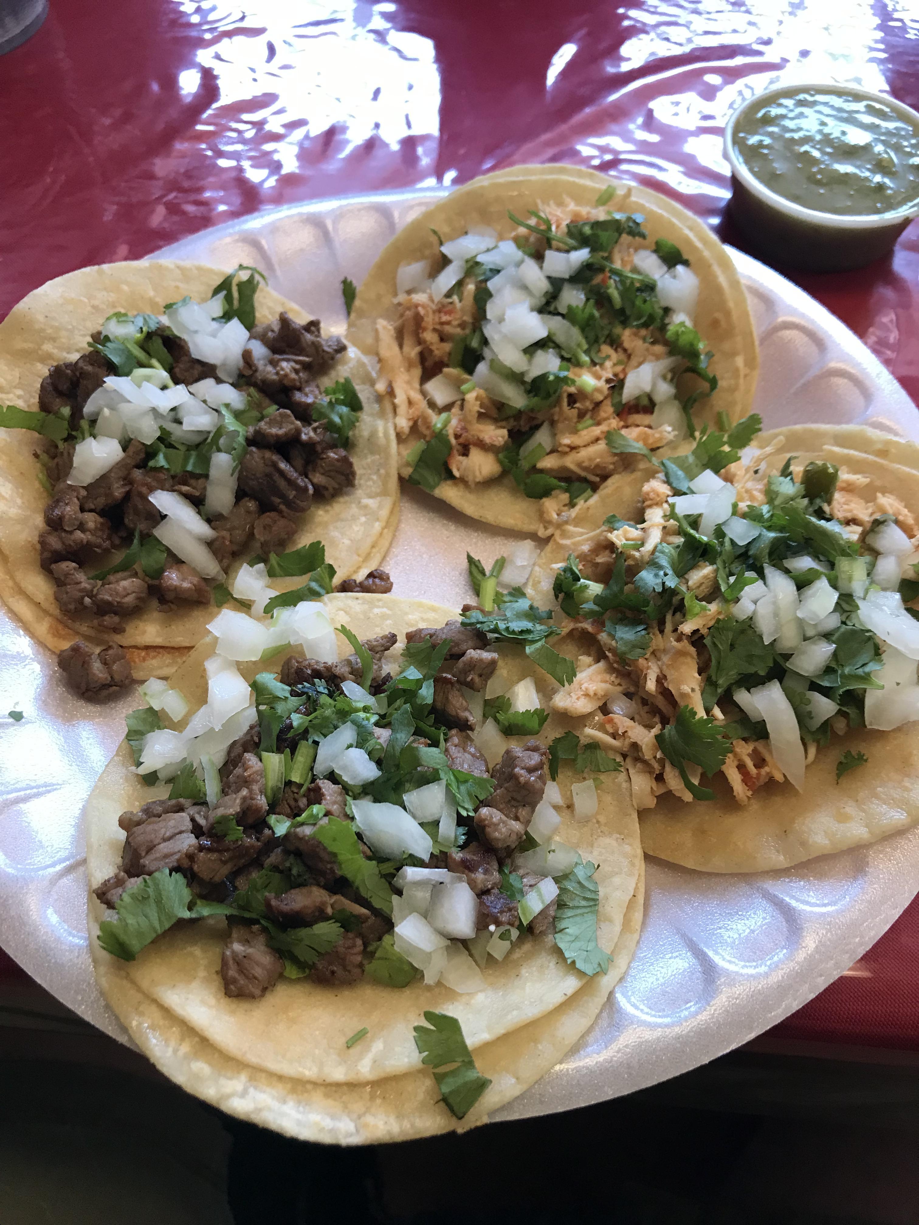 Tacos de asada y pollo Mexicano from Huauchinangos in Mesa, AZ