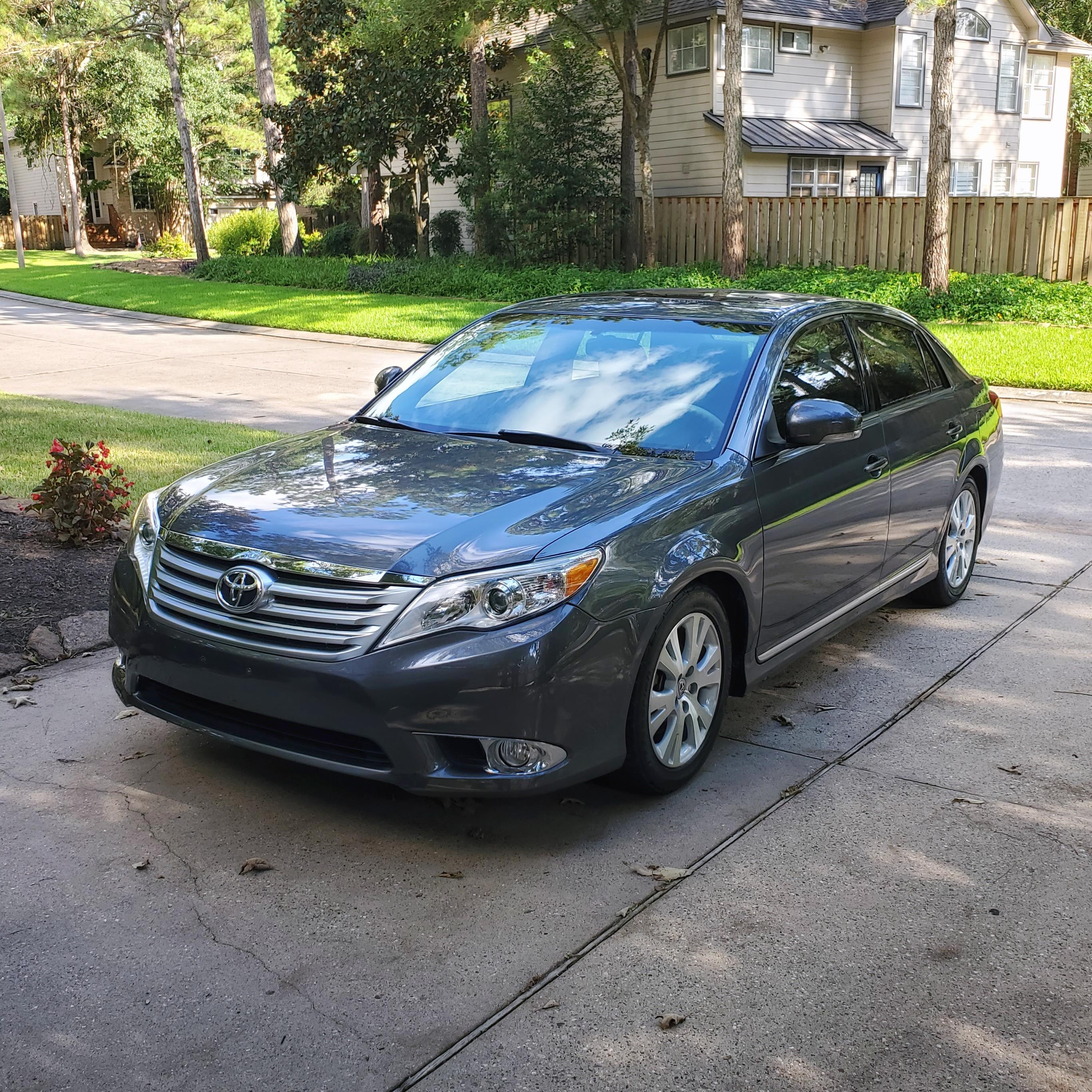 Bought my first car! 2012 Avalon with 78k miles. r/Toyota