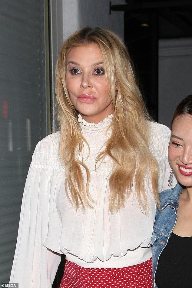 Wow, what happened to Brandi Glanville! r/Botchedsurgeries