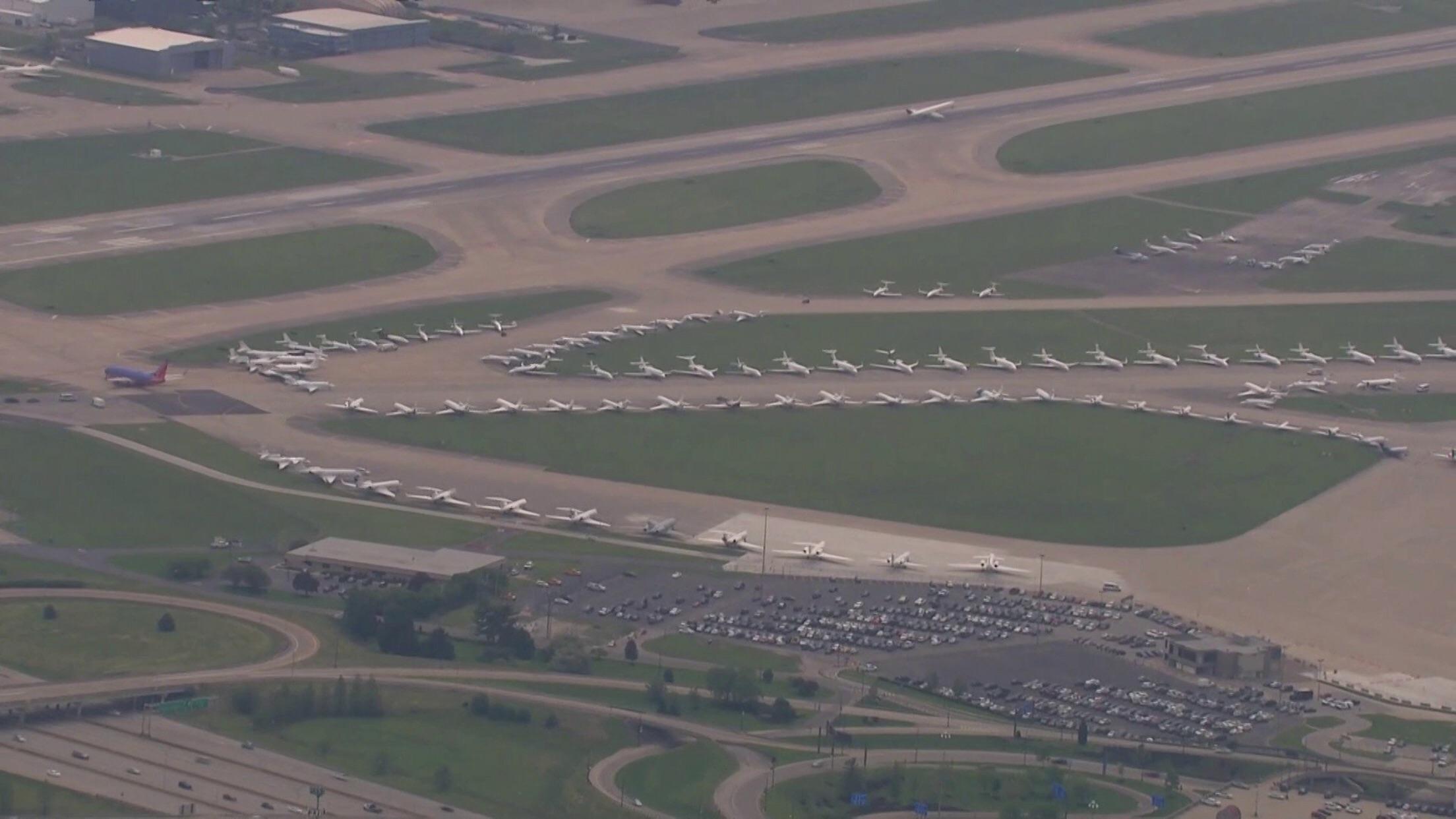 VIP parking at Kentucky Derby r/aviation