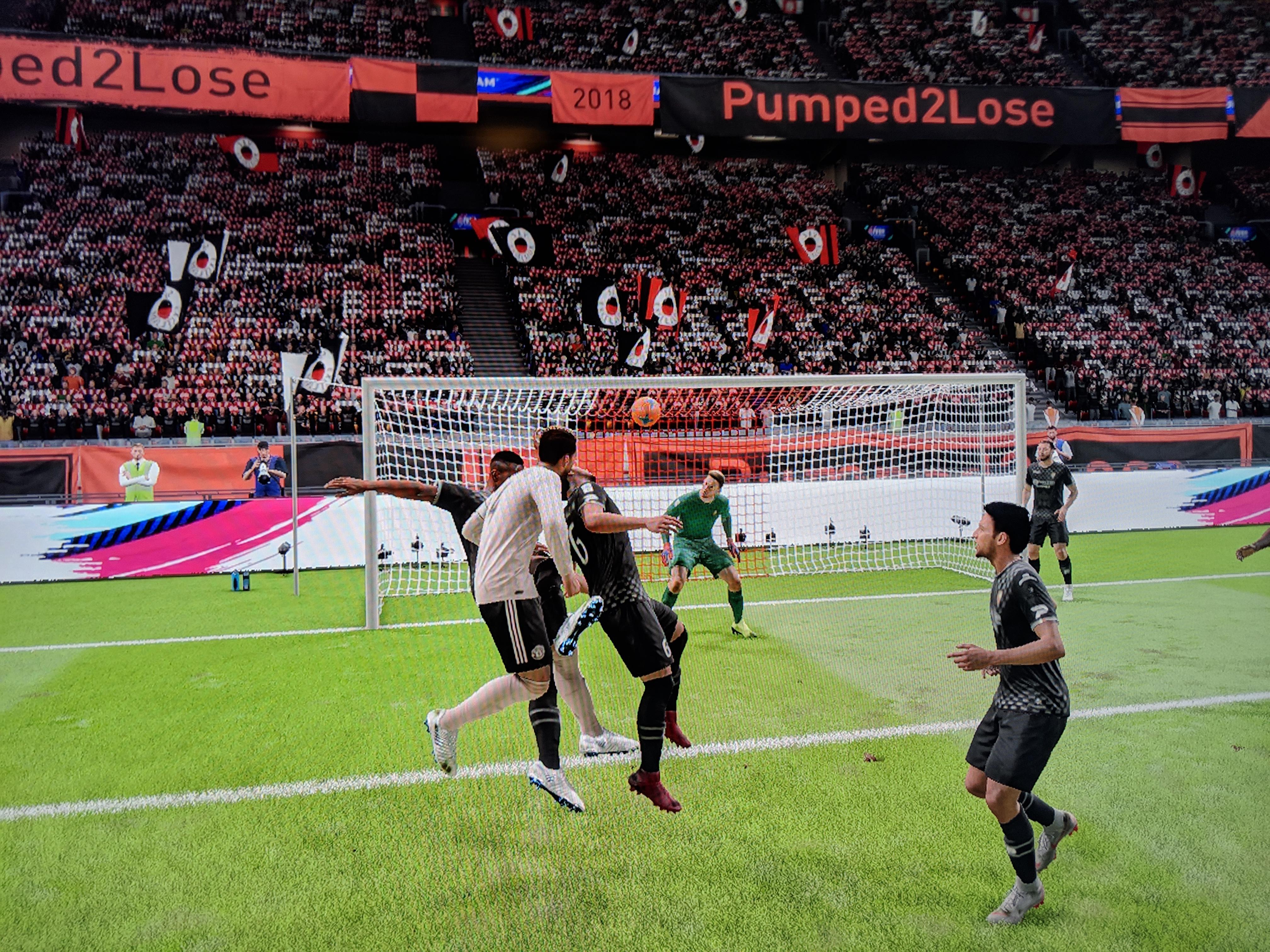 Poll did my goalie stop this ball, headed directly at him? Lol r/FIFA