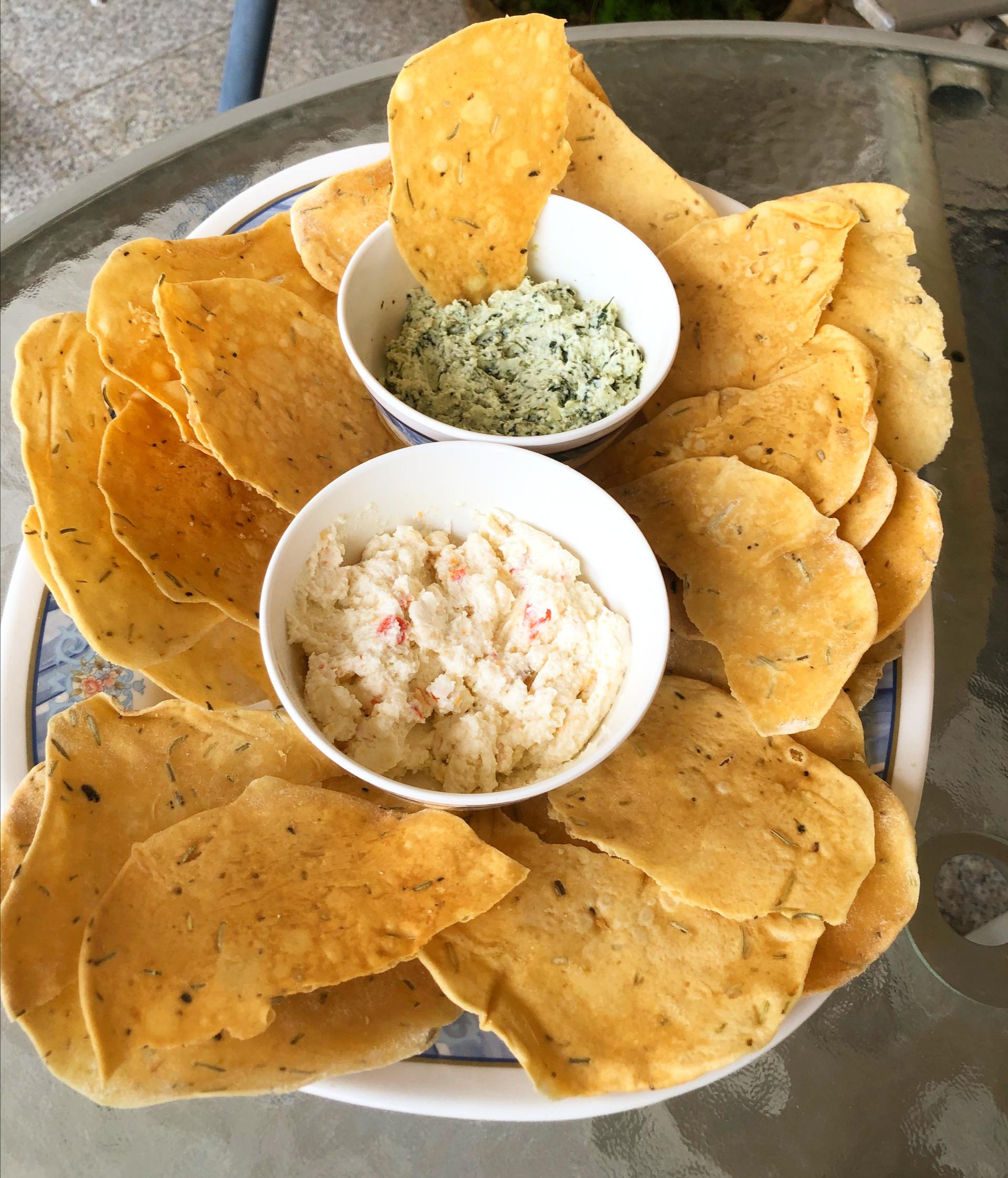 [Homemade] Rosemary and lemon flatbread crackers with cilantro lemon