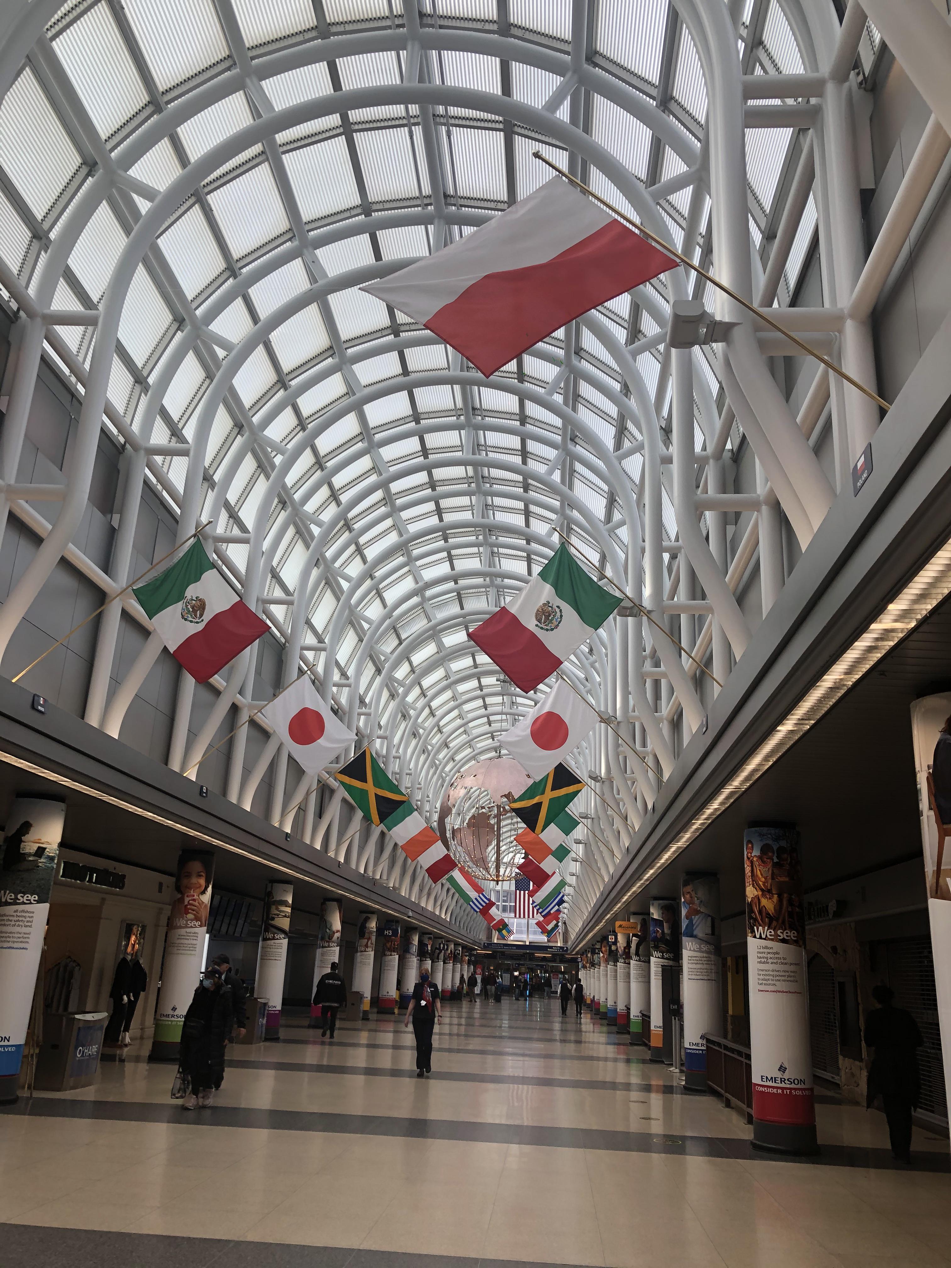 I went to the airport from home alone 2 r/pics