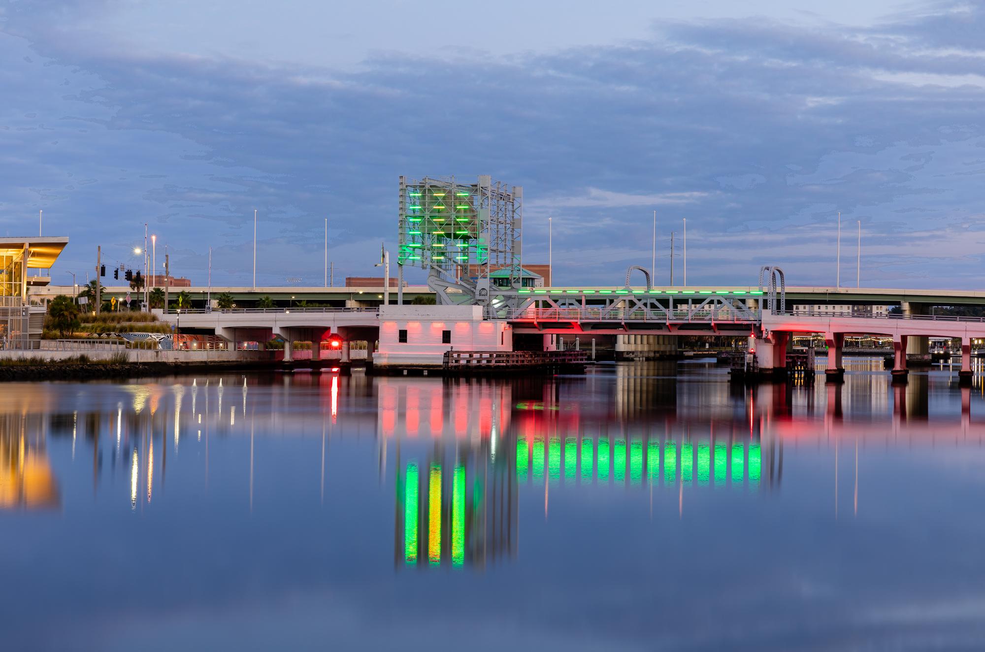Madame Fortune Taylor Bridge in Christmas Colors r/tampa