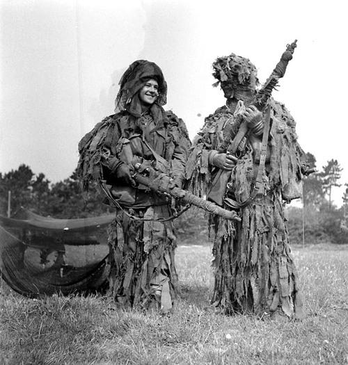 Two Canadian snipers wearing early ghillie suits during WW2 r/wwiipics