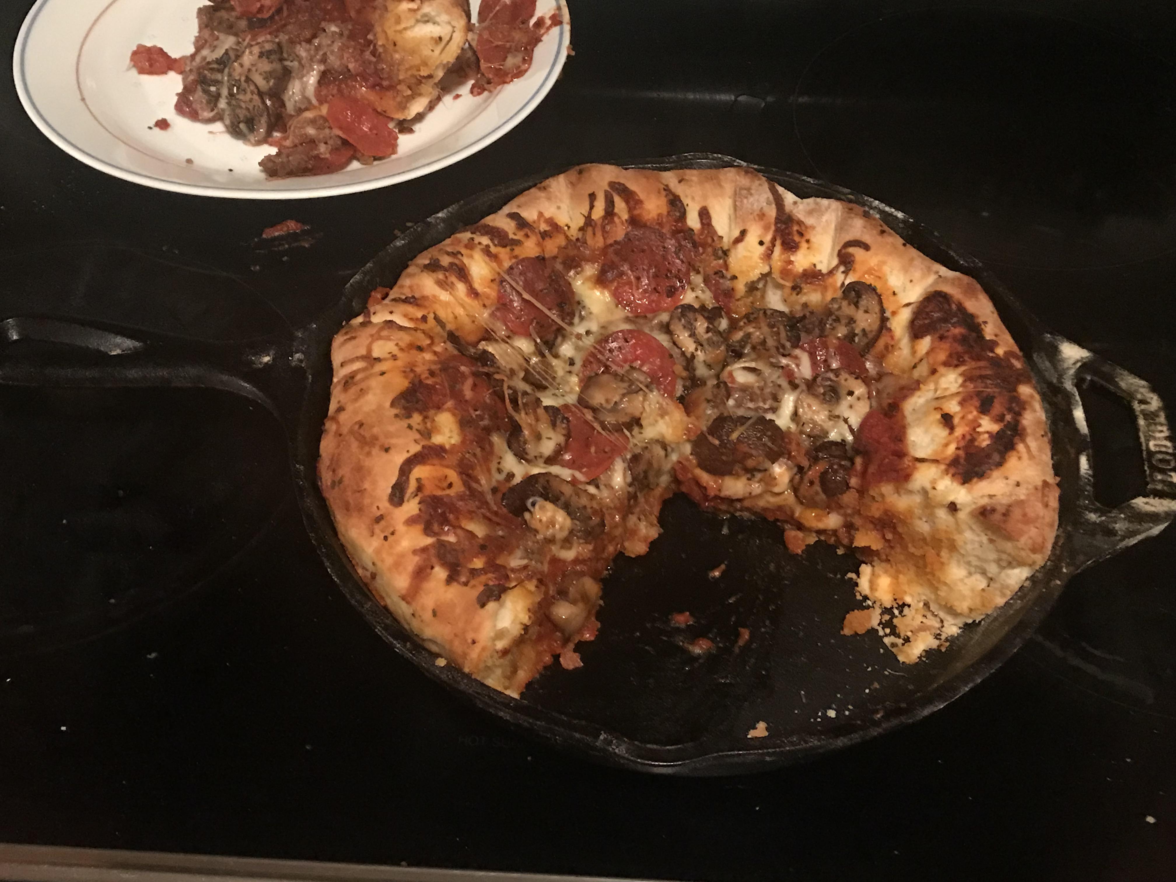 [Homemade] Deep dish pepperoni, sausage, and mushroom pizza. r/food