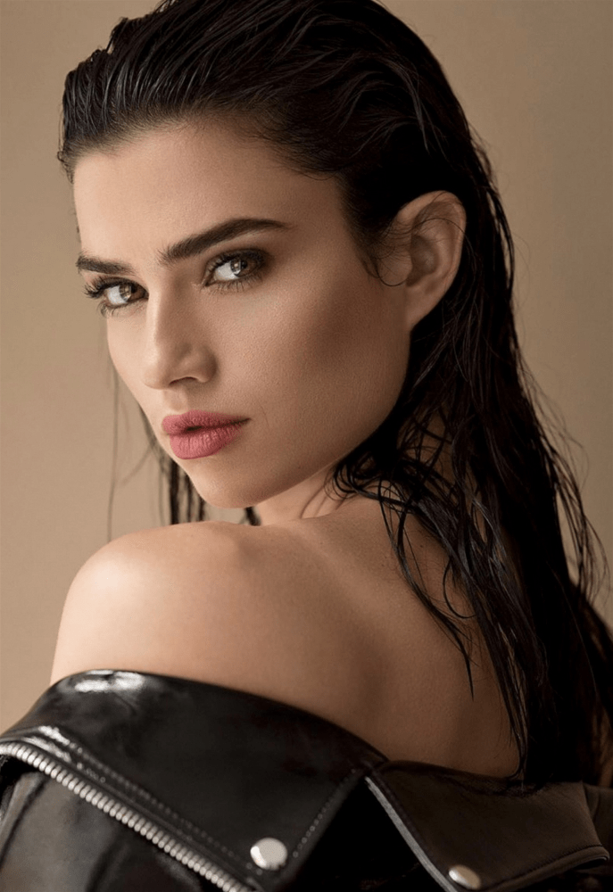 Nicole Harrison : SexyWomanOfTheDay