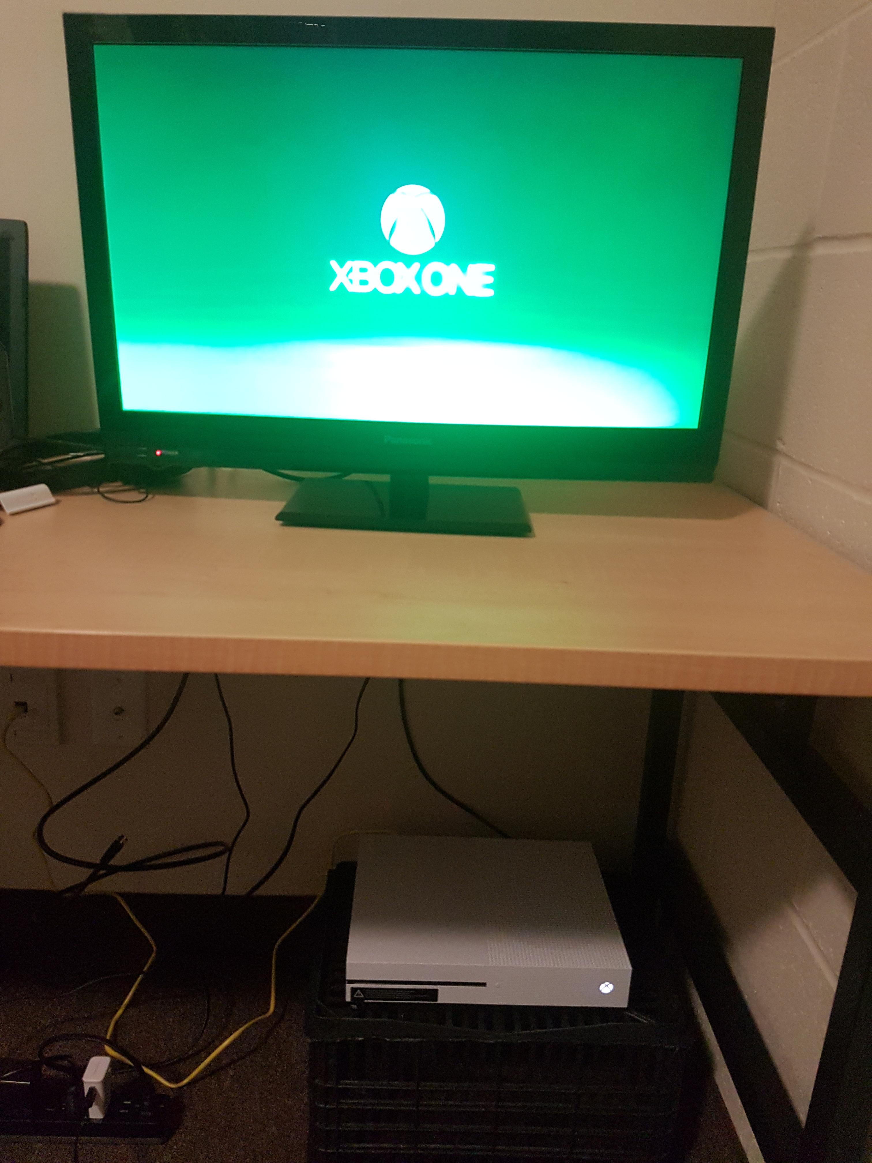 So i improvised. I would put it vertically beside my tv but i dont have