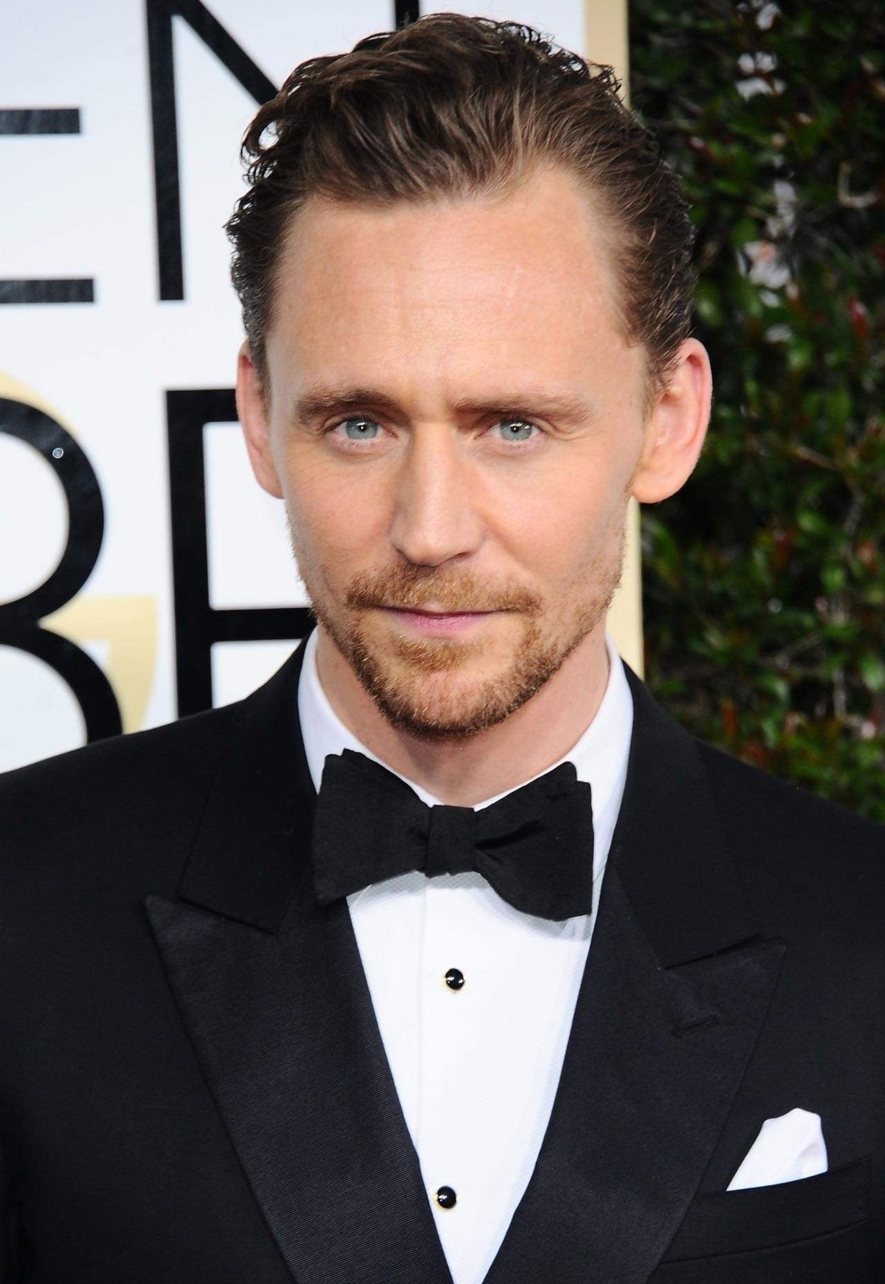 Tom Hiddleston LadyBoners