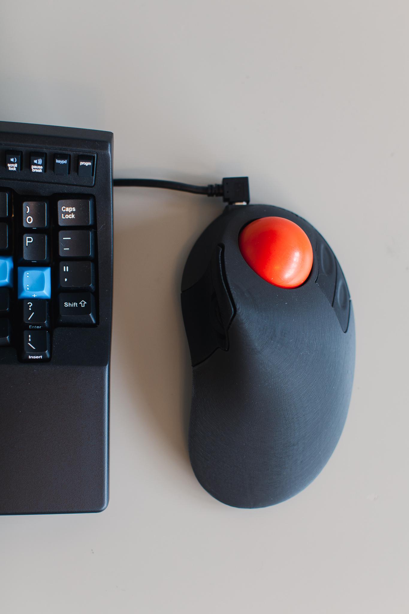 Guide on how to build ploopy classic trackball Trackballs