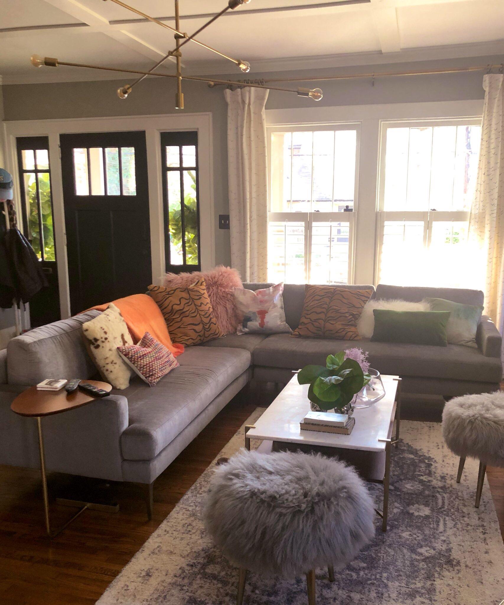 Finished redoing my living room! r/CozyPlaces