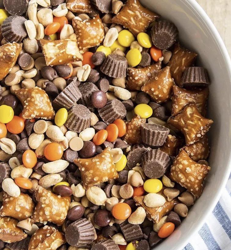 Homemade Peanut Butter Trail Mix r/PeanutButter
