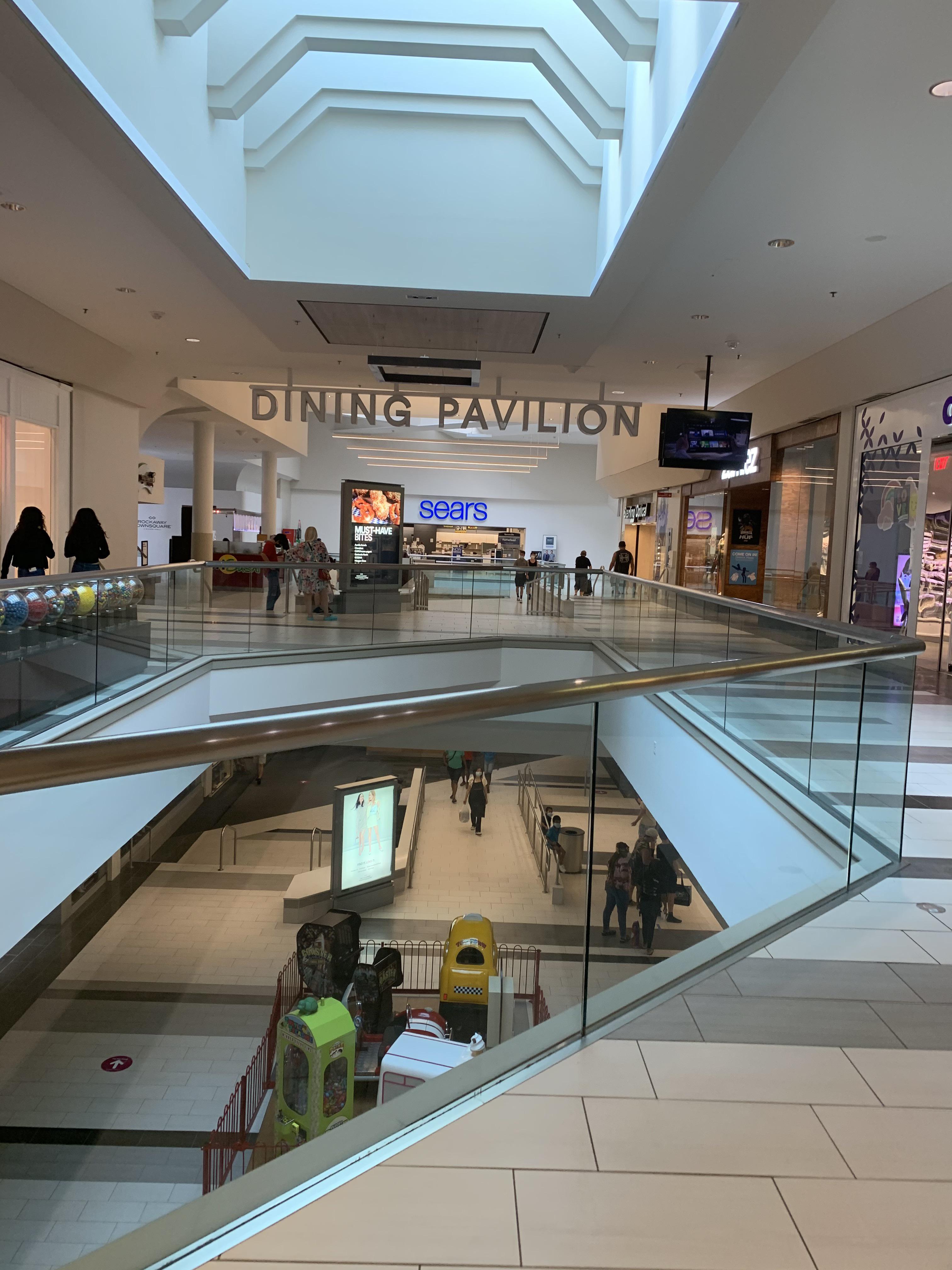 This pix is from a few days ago. The Rockaway Mall has to be my favorite mall in NJ. r/newjersey