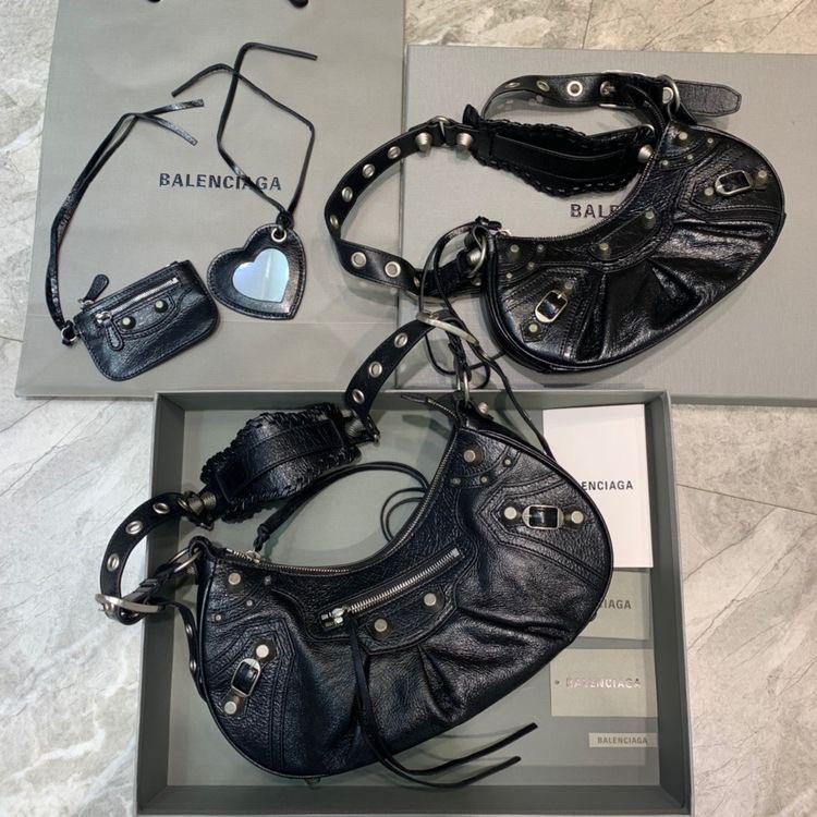 Hi, I’m looking for this bag does anyone have good sellers? Please let