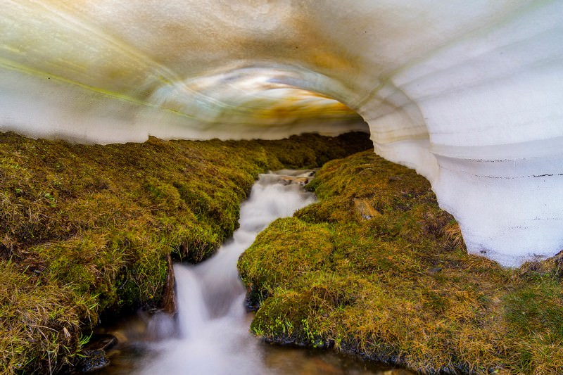 🔥 Under the snow of the Sierra Nevada mountains, Spain a of