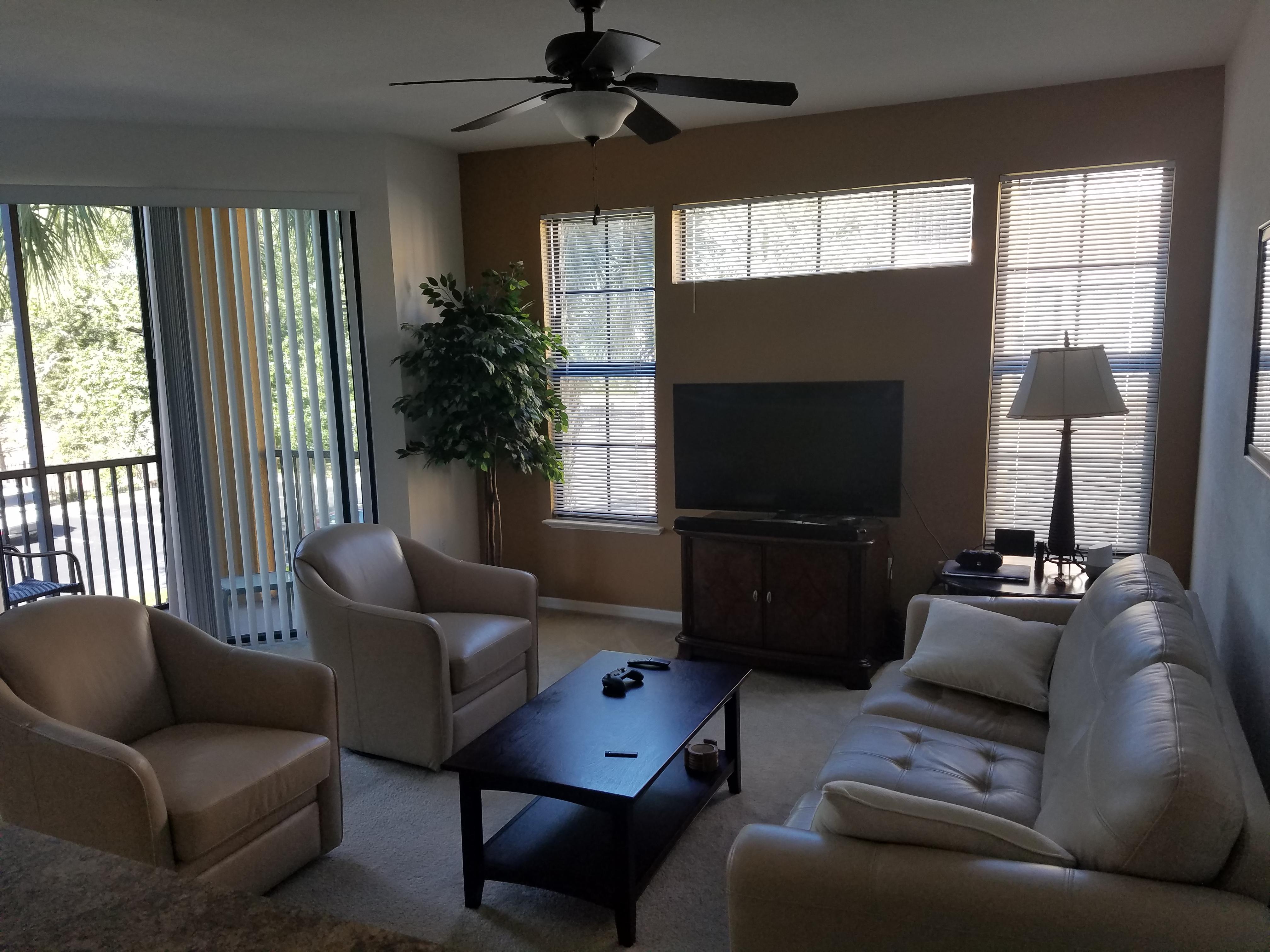 One room shack in SW Florida r/malelivingspace