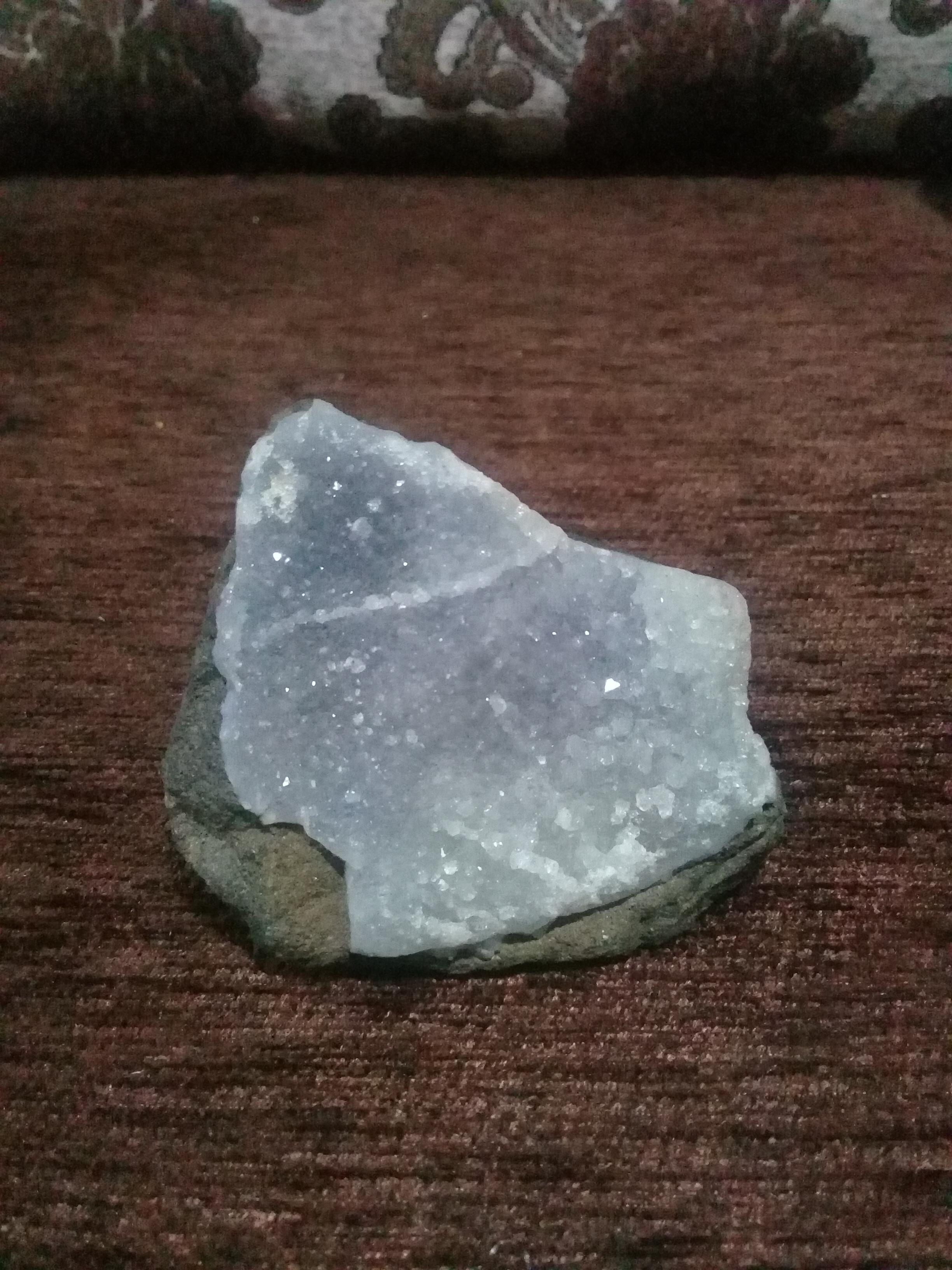 What mineral is this? It can scratch glass. r/rockhounds