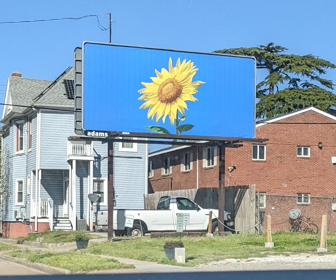 a billboard in Virginia. r/LoveForUkraine