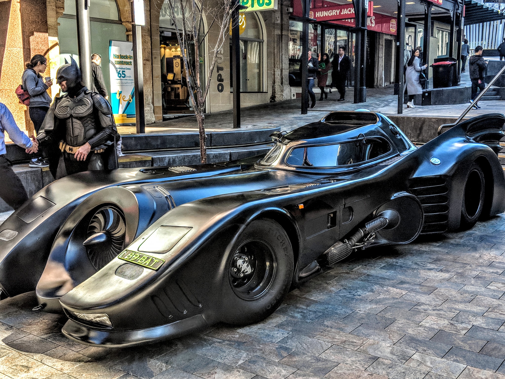 '89 Batmobile just parked in North Sydney r/sydney