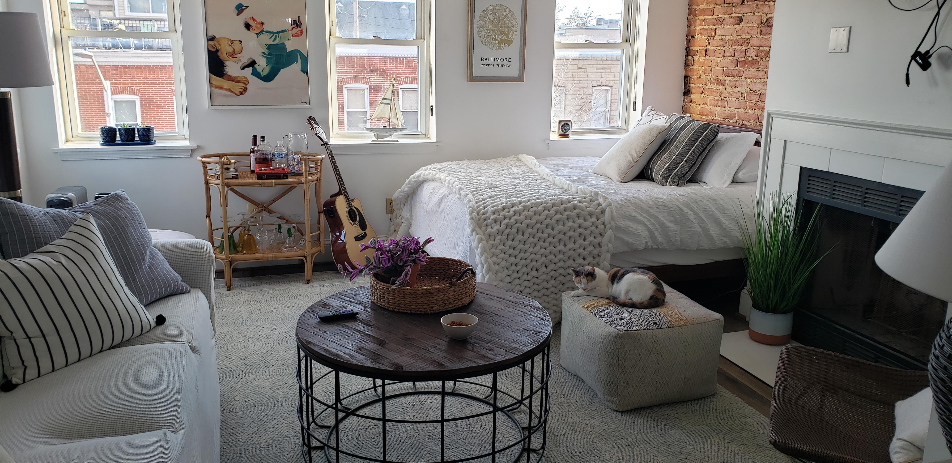 Efficiency apartment in Baltimore, Maryland r/AmateurRoomPorn