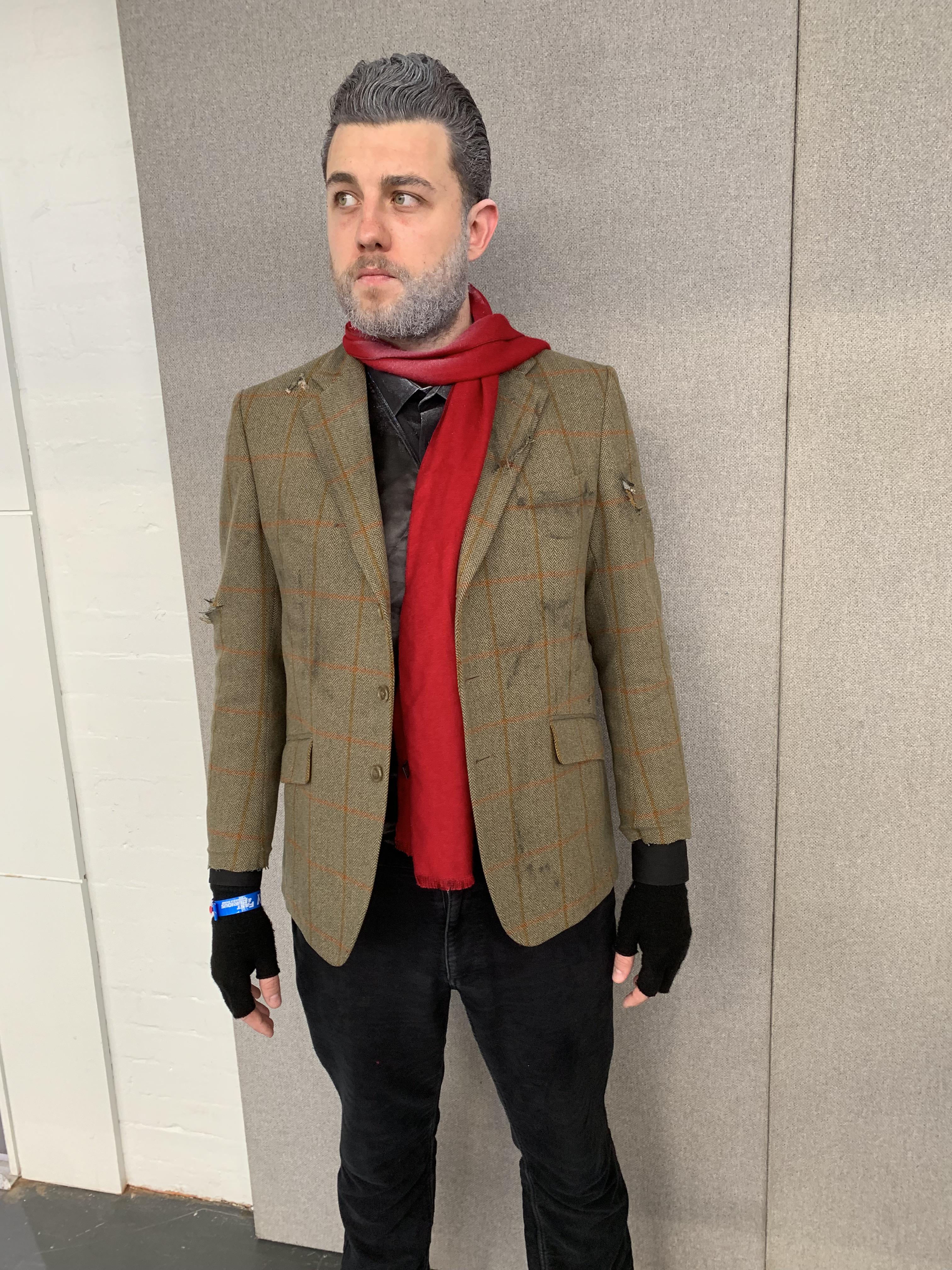 Went to a con dressed as Doctor Monty today. My hair and beard look