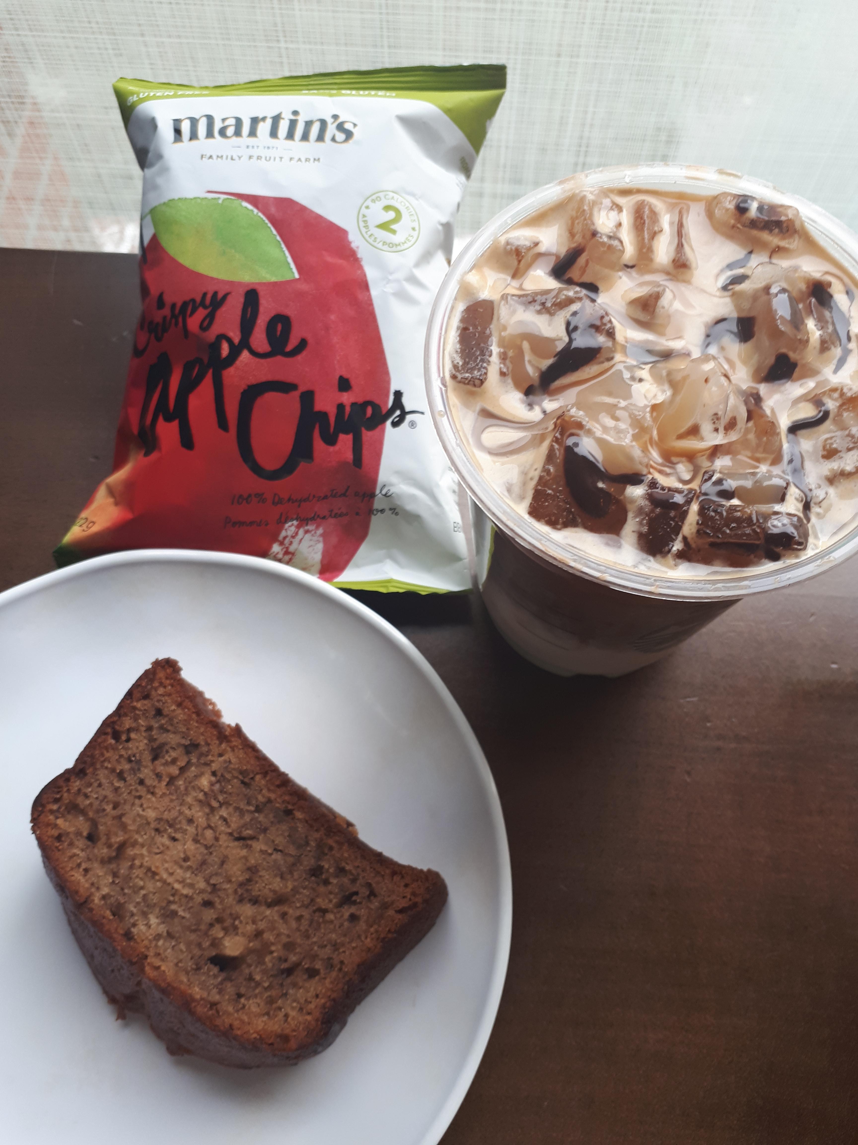 Snacks on my fifteen. Grande triple blonde Coconut milk mocha macchiato