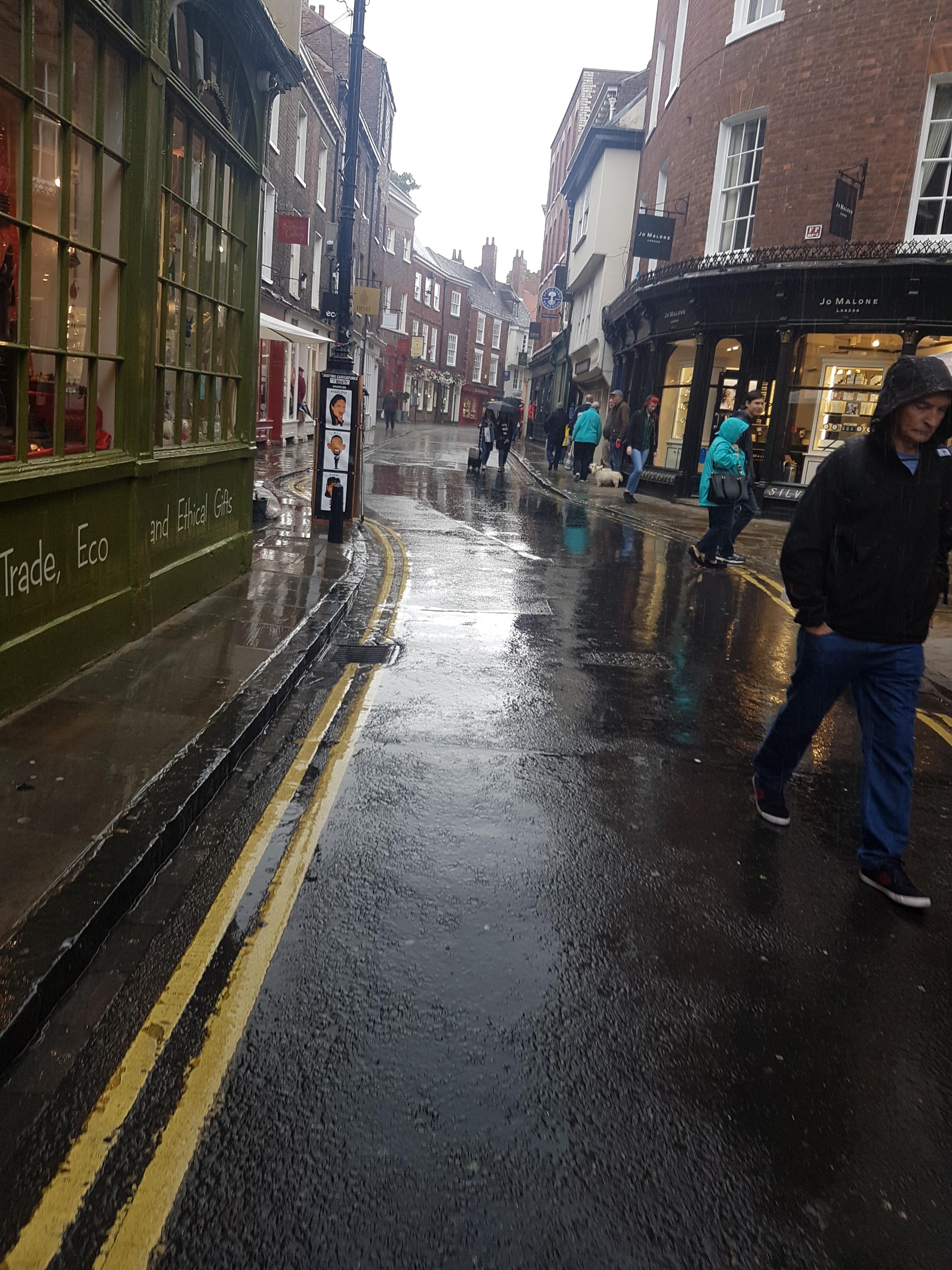 Quick downpour today in York, England r/raining