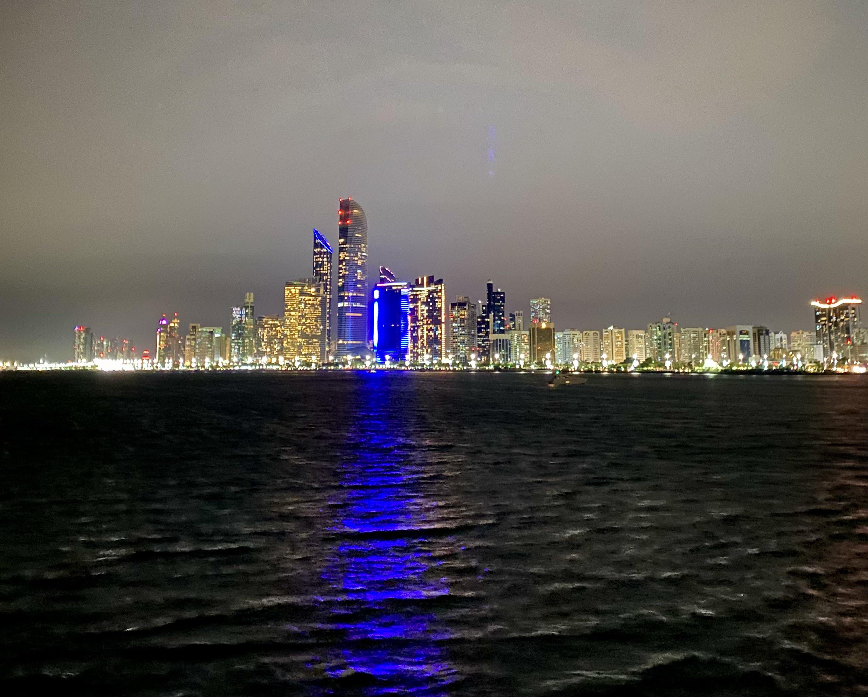 Abu Dhabi, UAE (OC) r/CityPorn